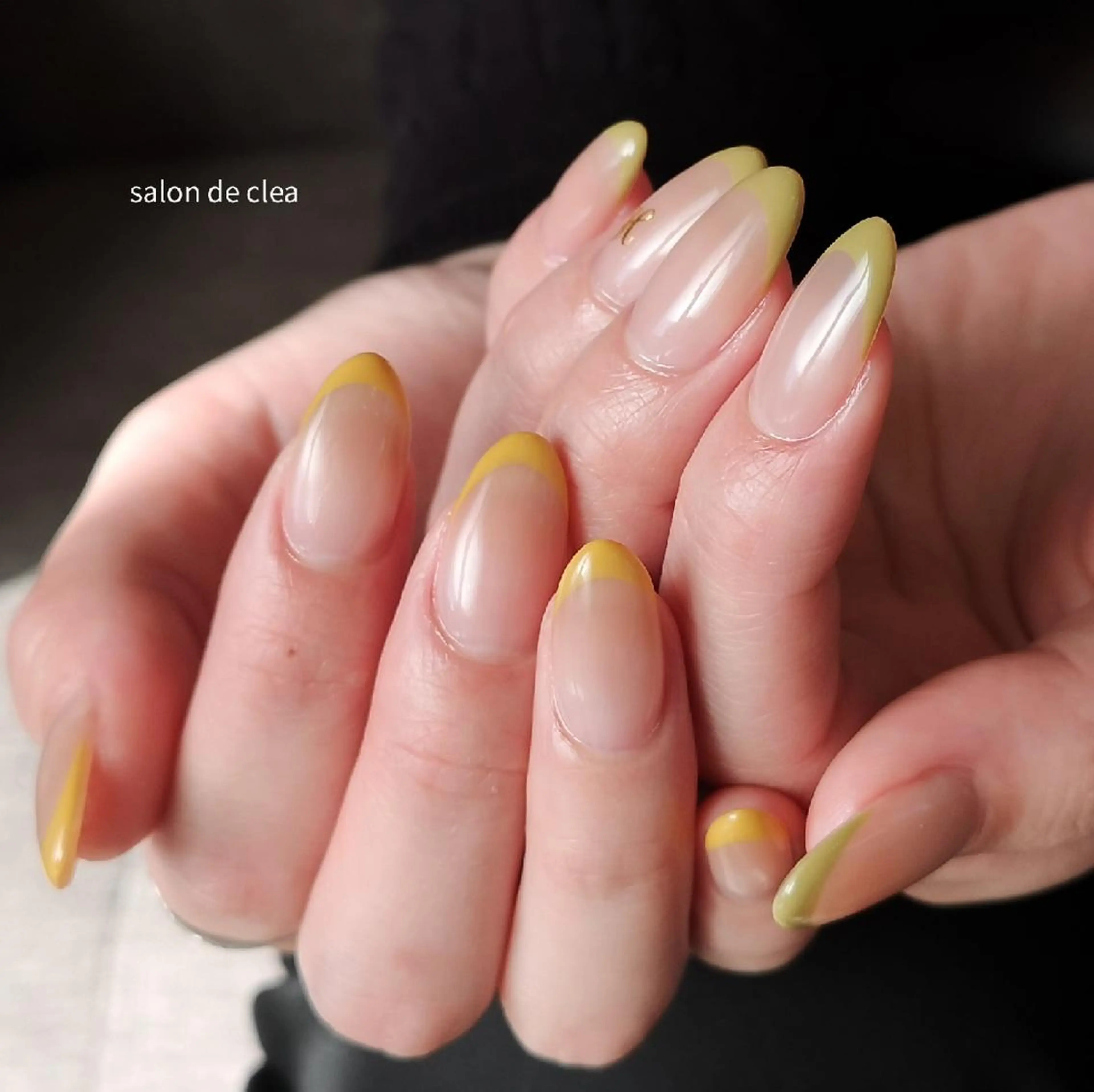 ネイル salon de clea (クレア)所属・秋山 あゆみのネイルデザイン
