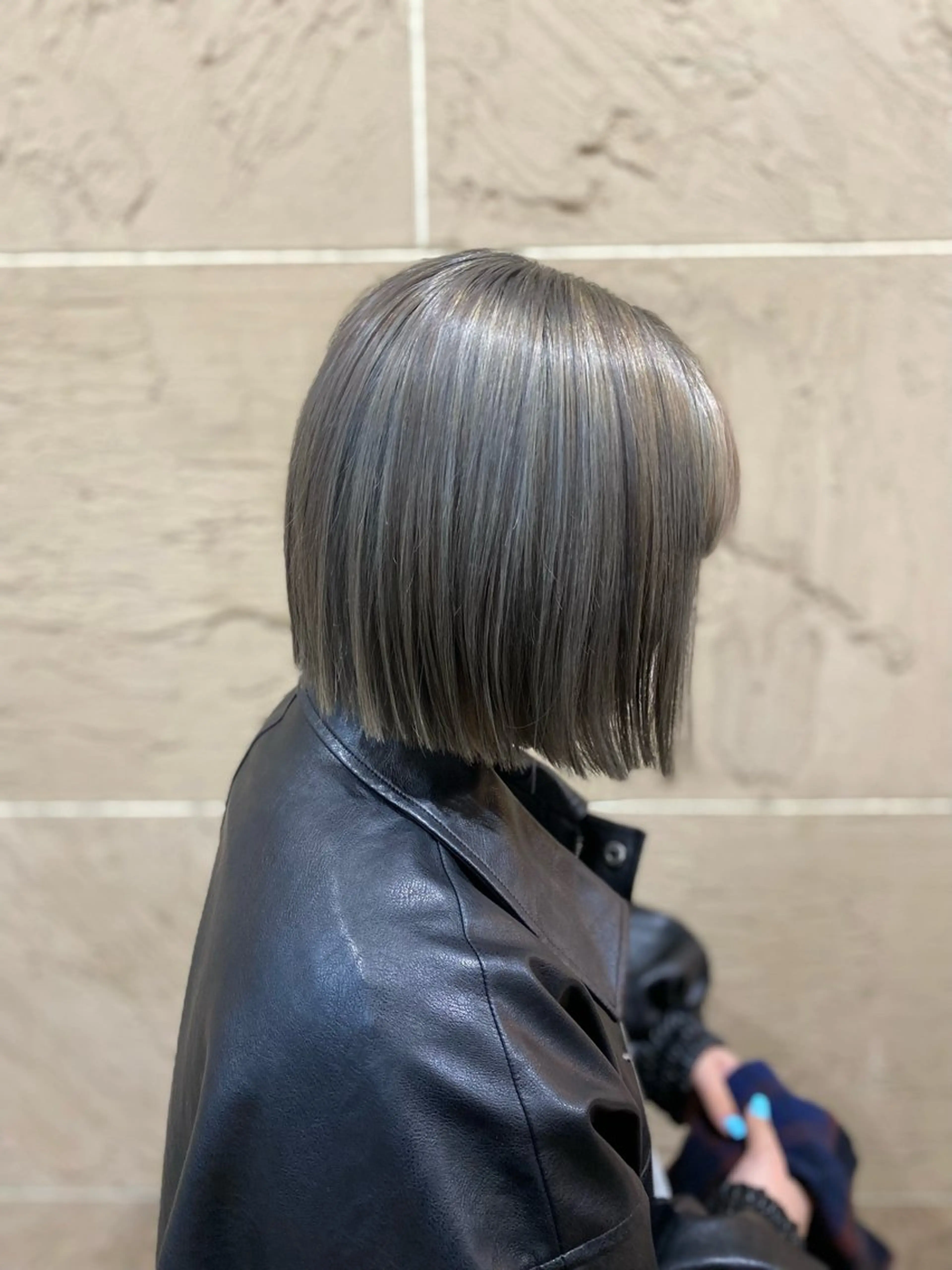 ショート カラー ハイトーンカラー ボブ 伊藤 裕也のヘアスタイル