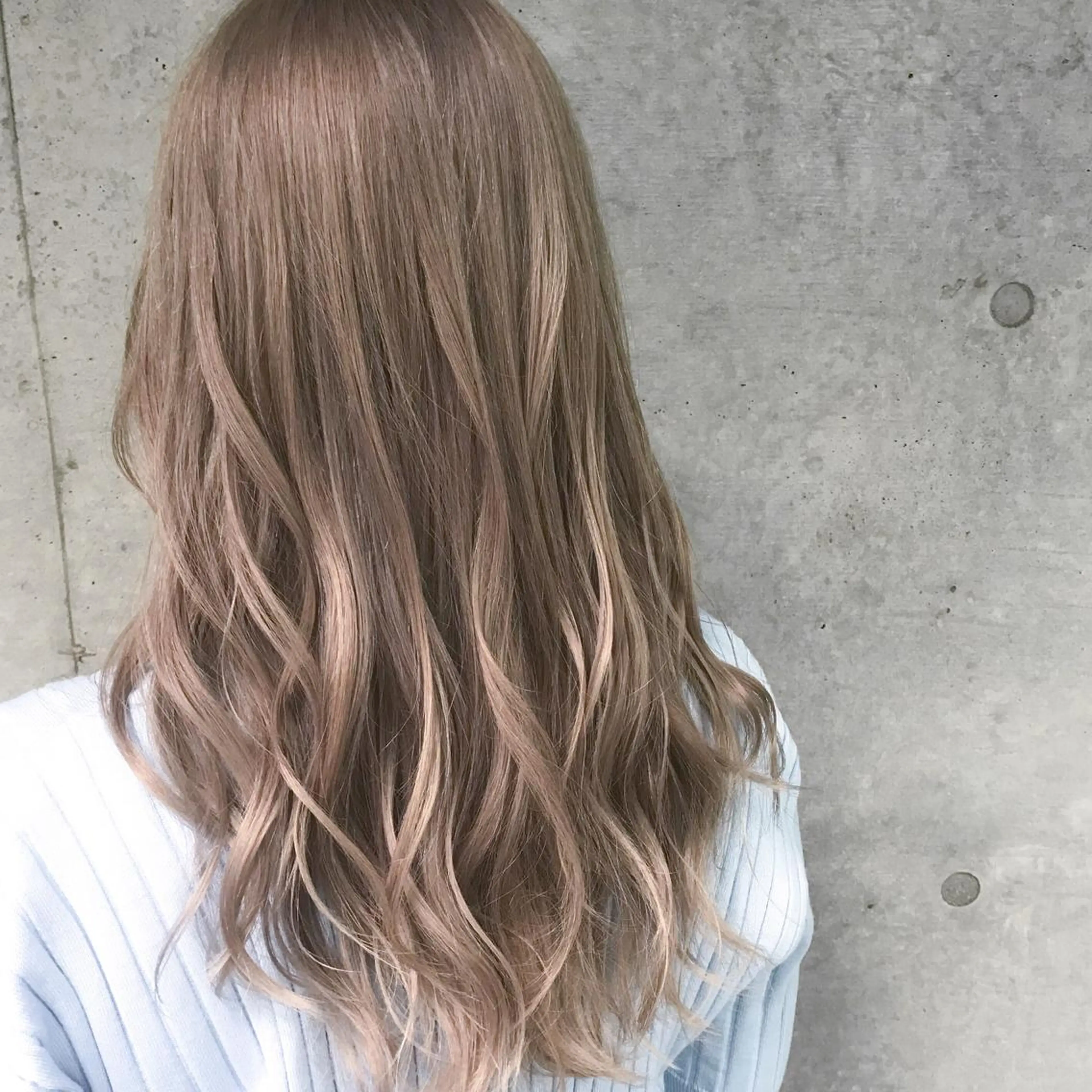 セミロング ヘアカラー トリートメント Lome'所属・✨ブリーチマスター✨ オクヤマヨウスケのヘアスタイル