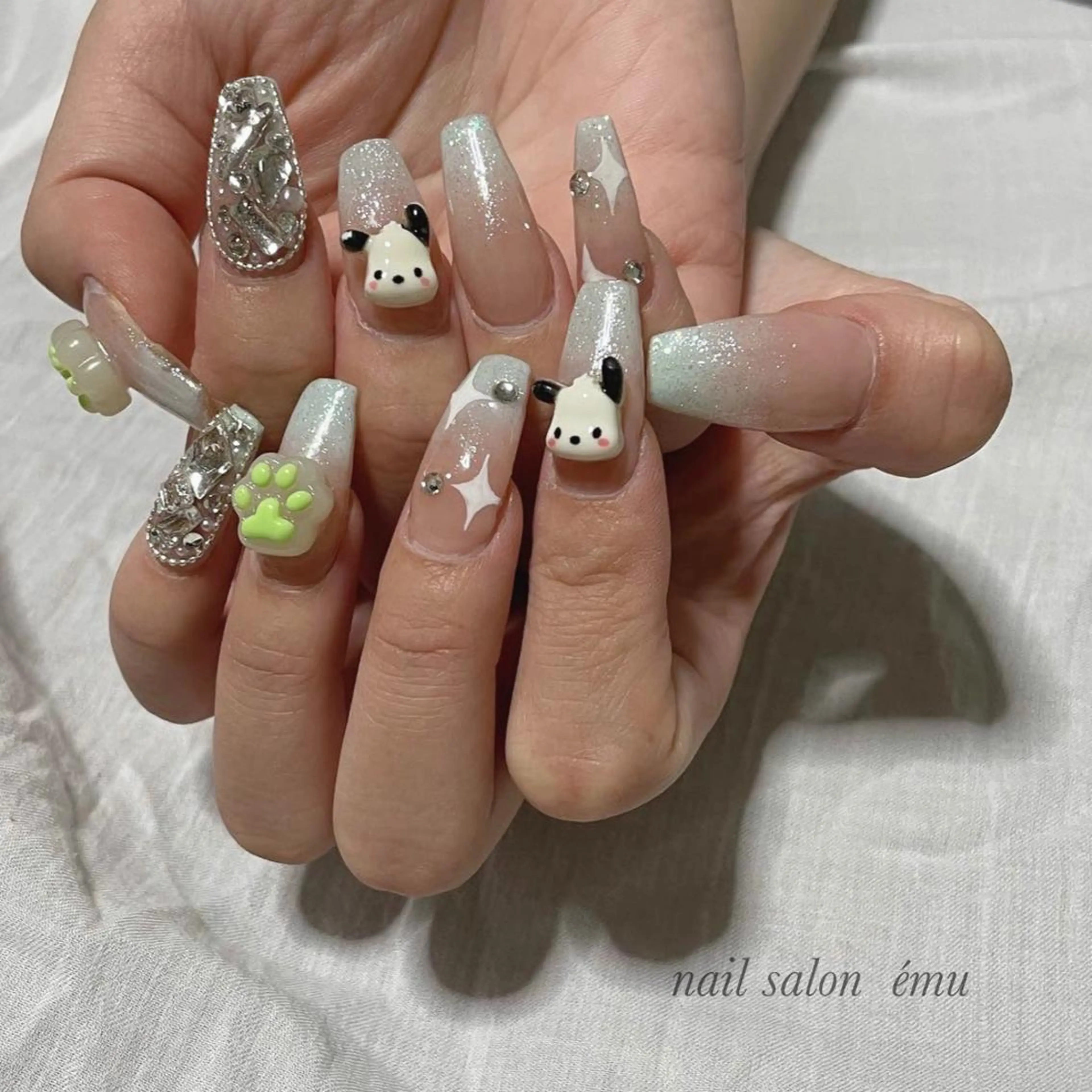 セミロング ネイル 持ち込み ハンドネイル nail salon émuのネイルデザイン