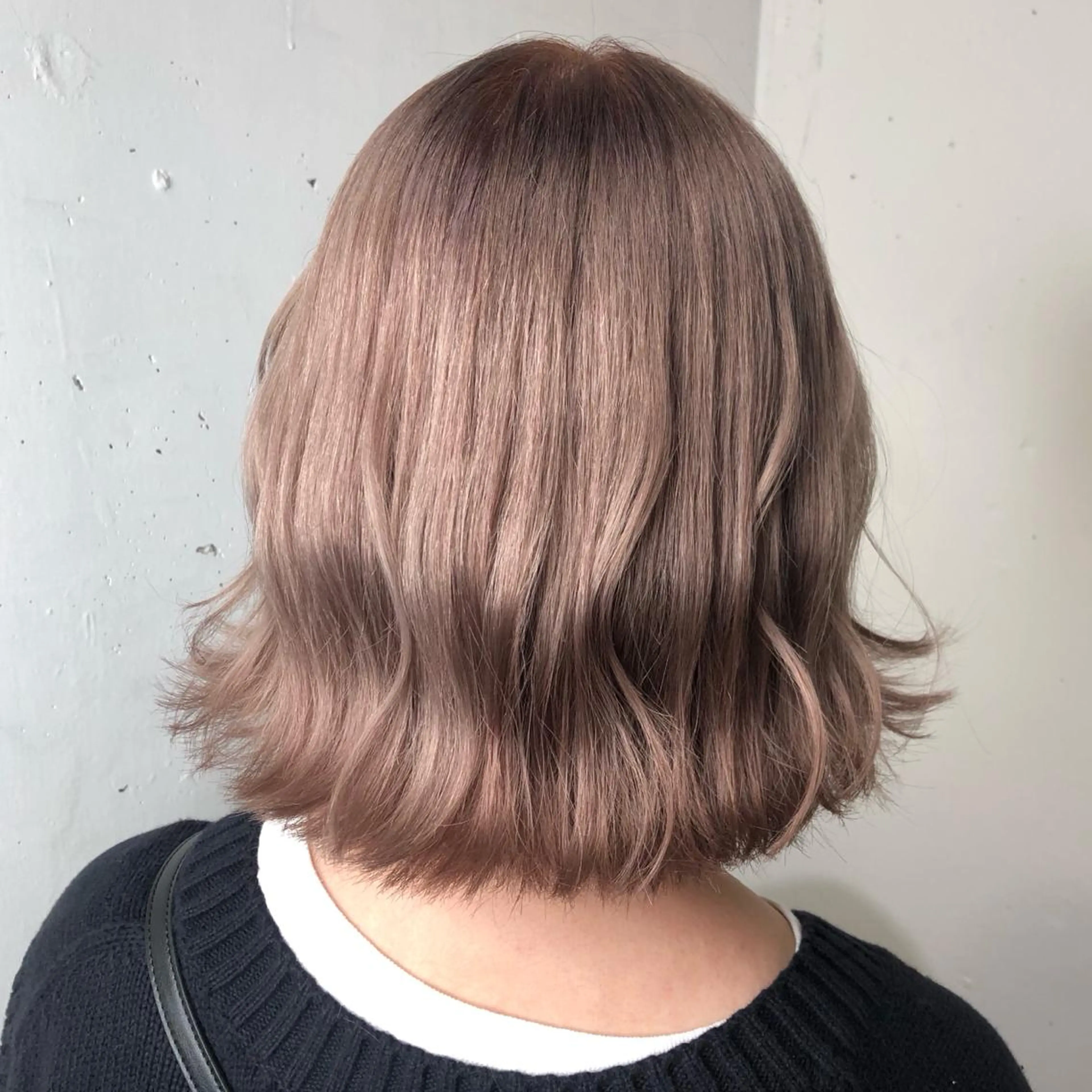 ミディアム カラー パーマ ヘアアレンジ 八巻 晴香のヘアスタイル