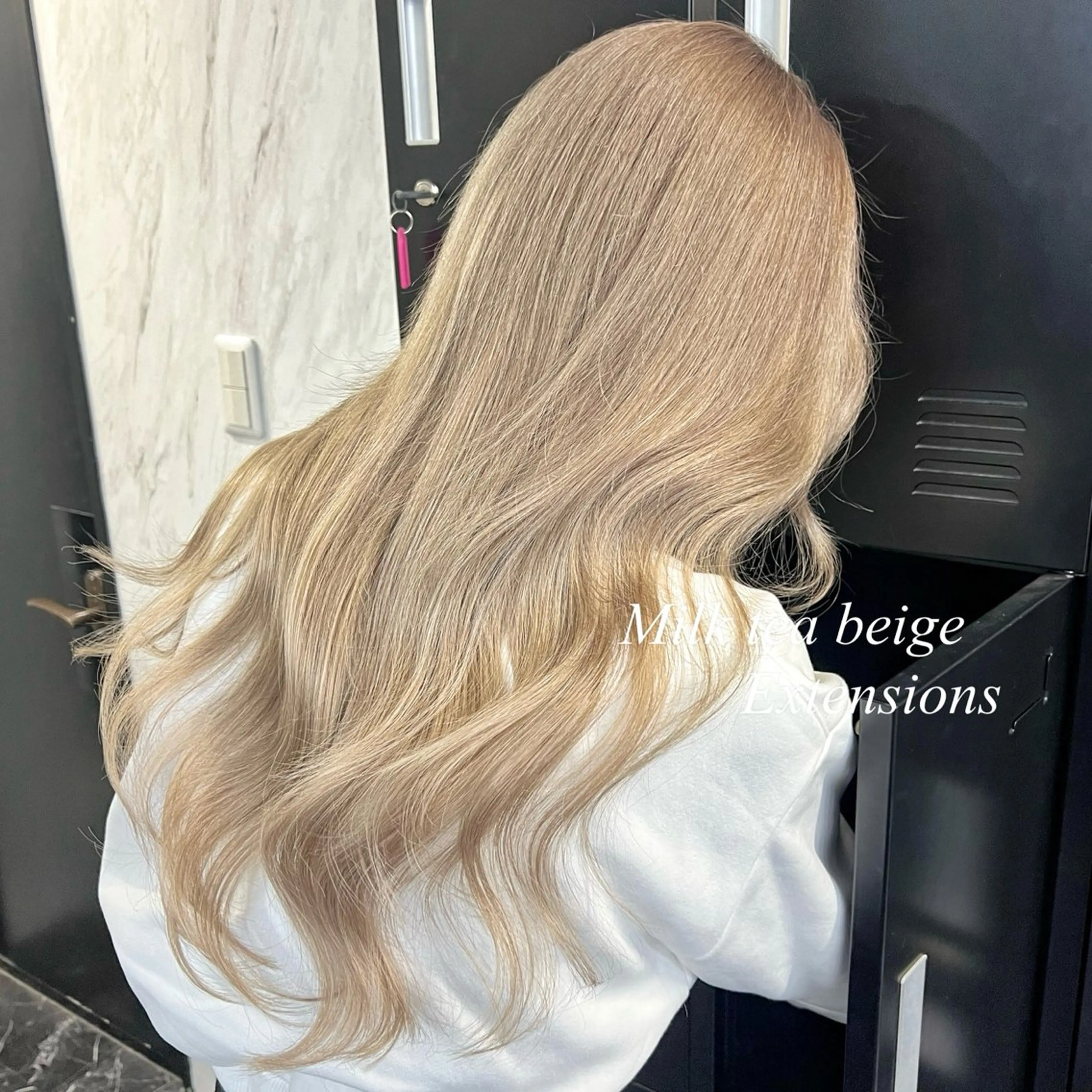 ロング カラー シールエクステ ハイトーンカラー エクステ ヘアカラー エクステ シールエクステ特化 ハイトーン、NANAのヘアスタイル