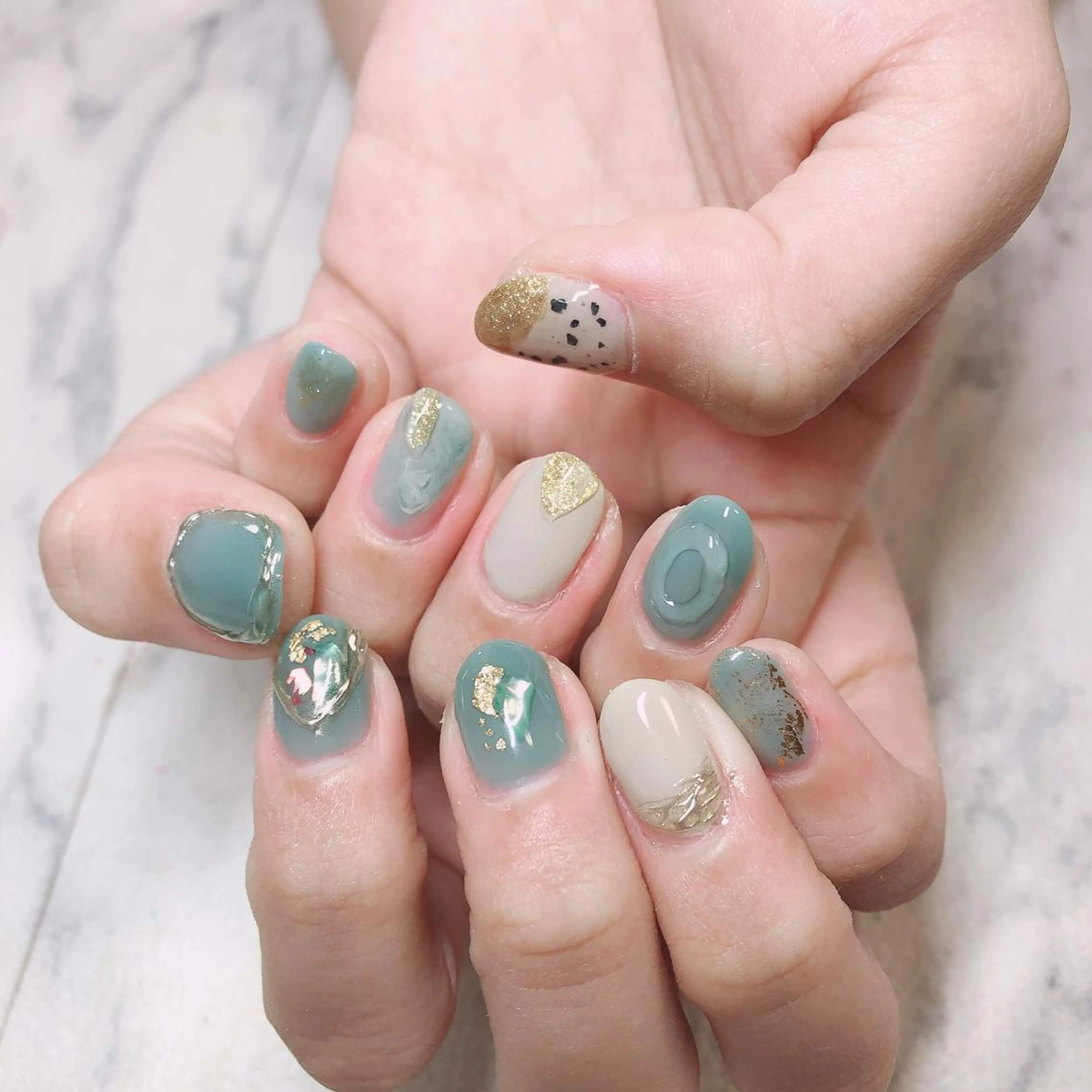 ネイル ニュアンスネイル 結城 怜菜のネイルデザイン