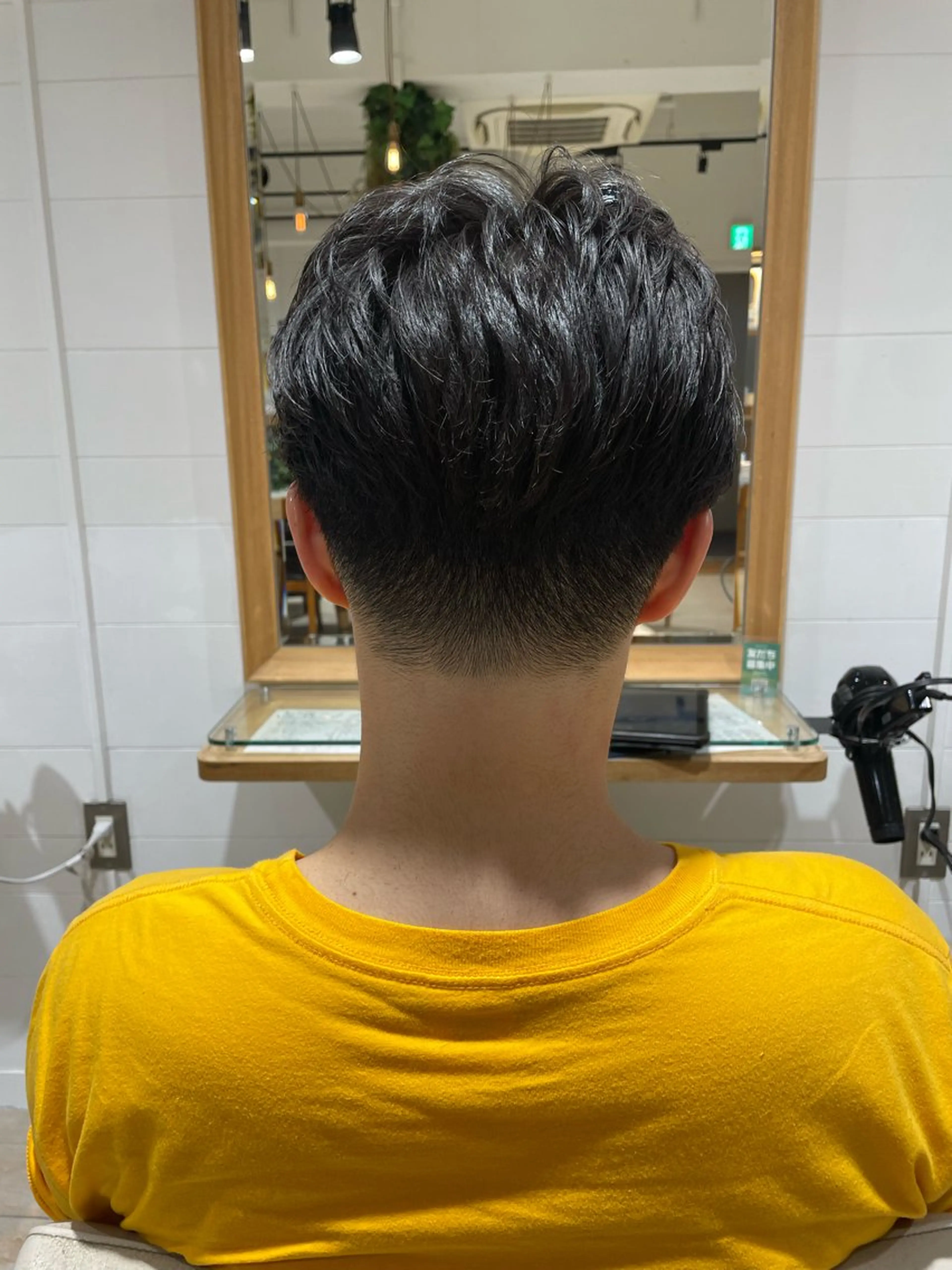 メンズ スズキ マリのヘアスタイル