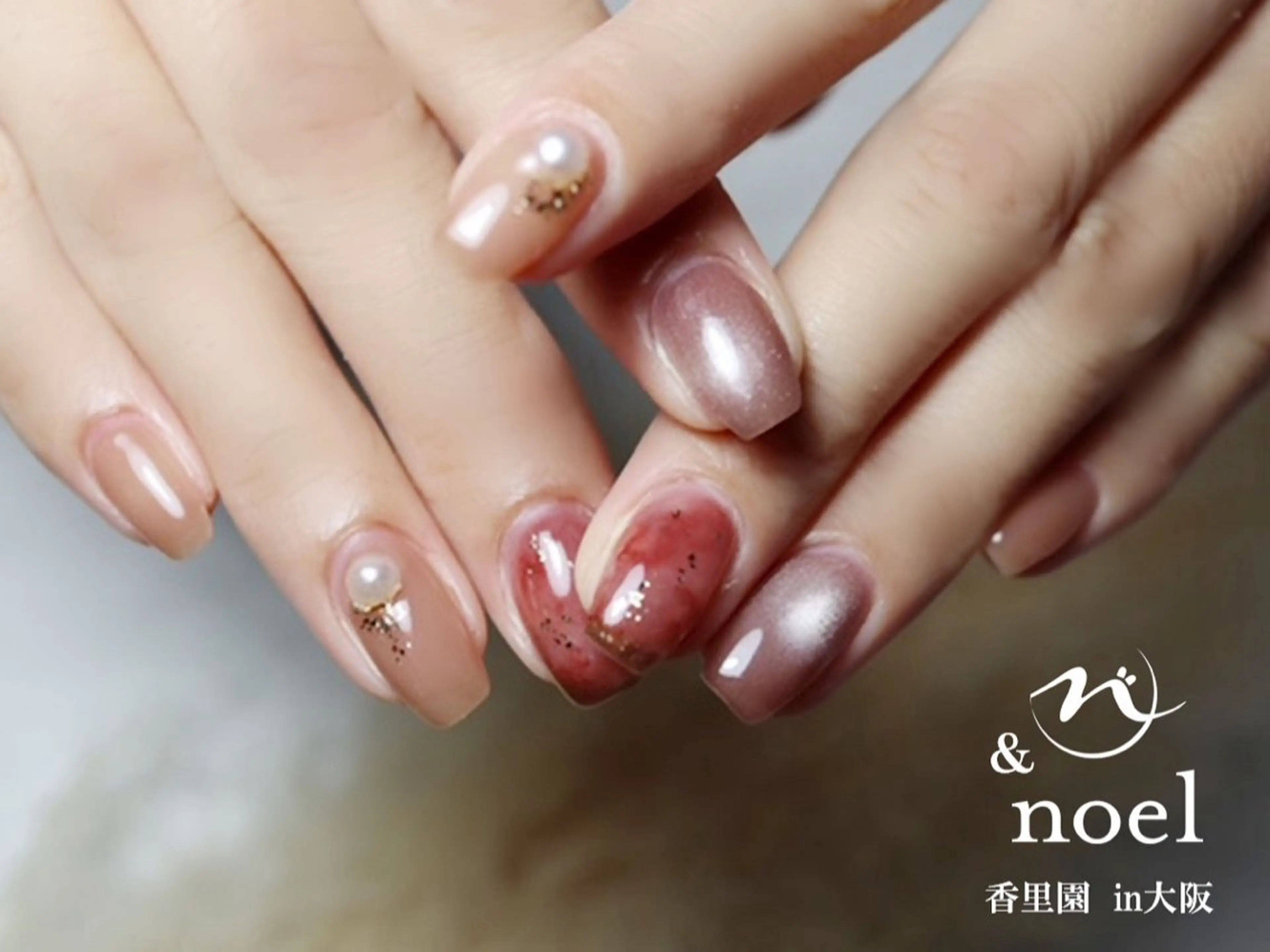 ネイル マグネットネイル ミラーネイル 冬ネイル Nailsalon Noël所属・Nailsalon ＆Noelのネイルデザイン