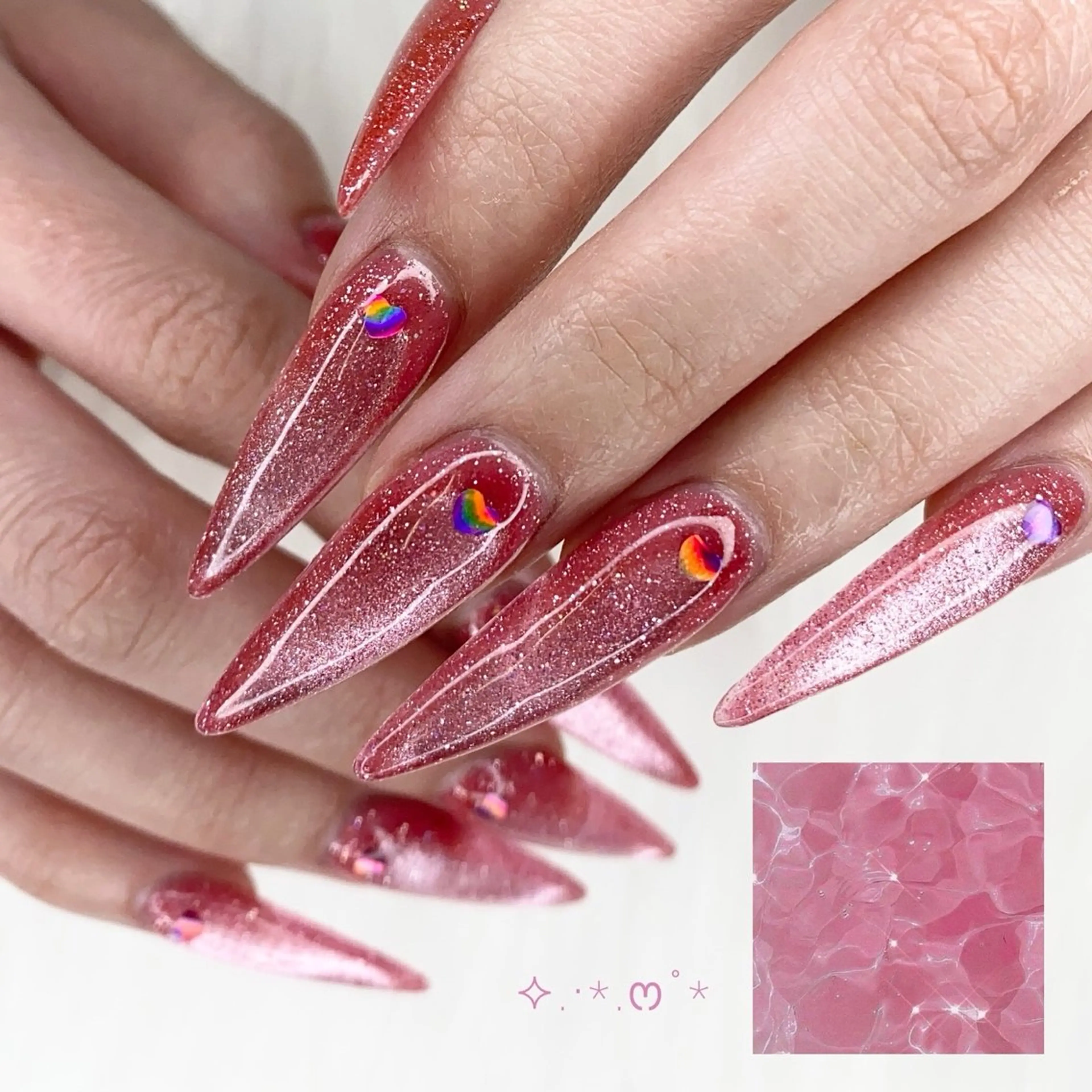 ネイル アイズ渋谷店所属・アイズ~is~渋谷店 hiyo🐈‍⬛のネイルデザイン