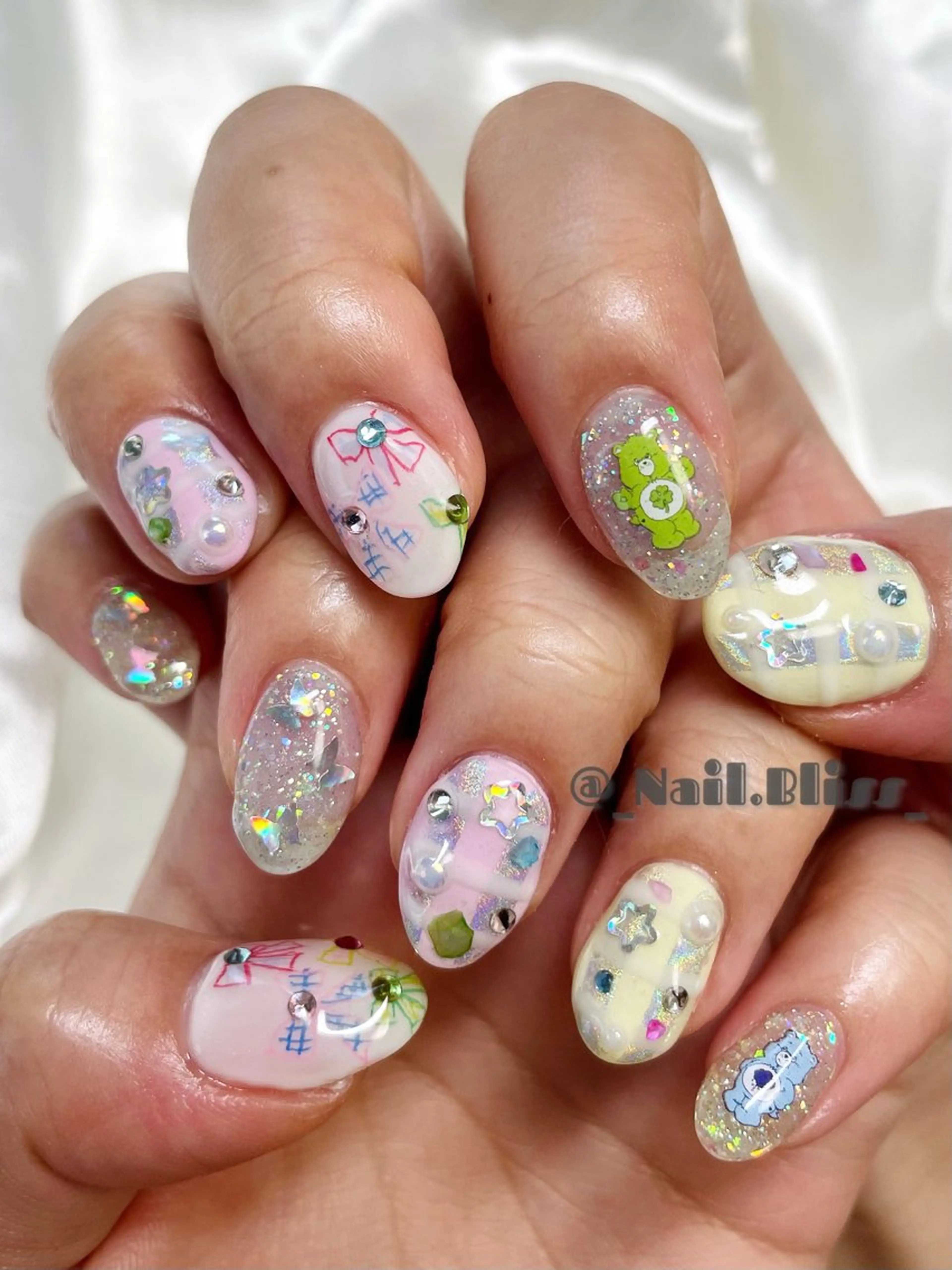 ネイル 持ち込み ハンドネイル NAIL BLISSのネイルデザイン