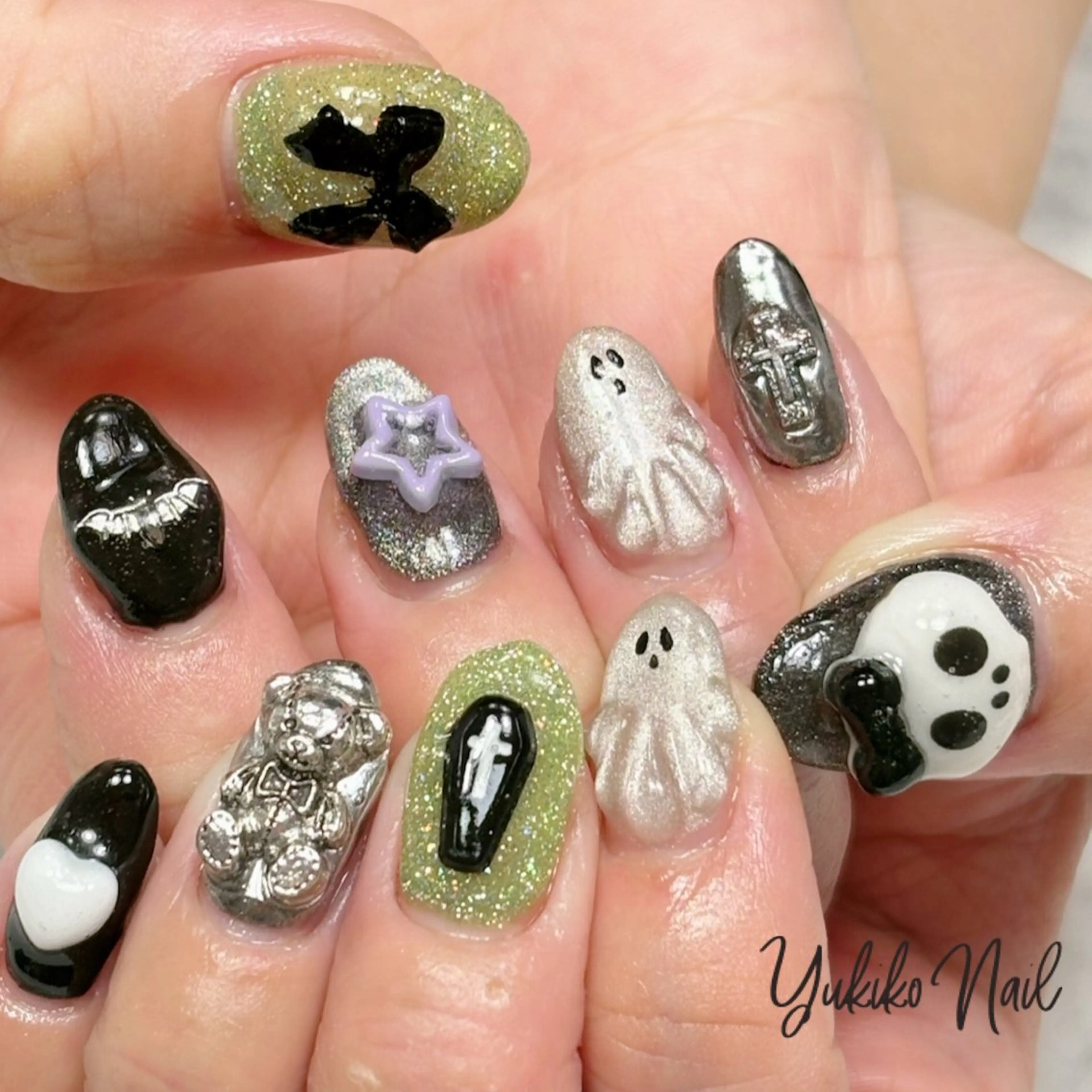 ネイル グリーン ハロウィン マグネットネイル シルバー ハンドネイル ユキコ ネイルのネイルデザイン