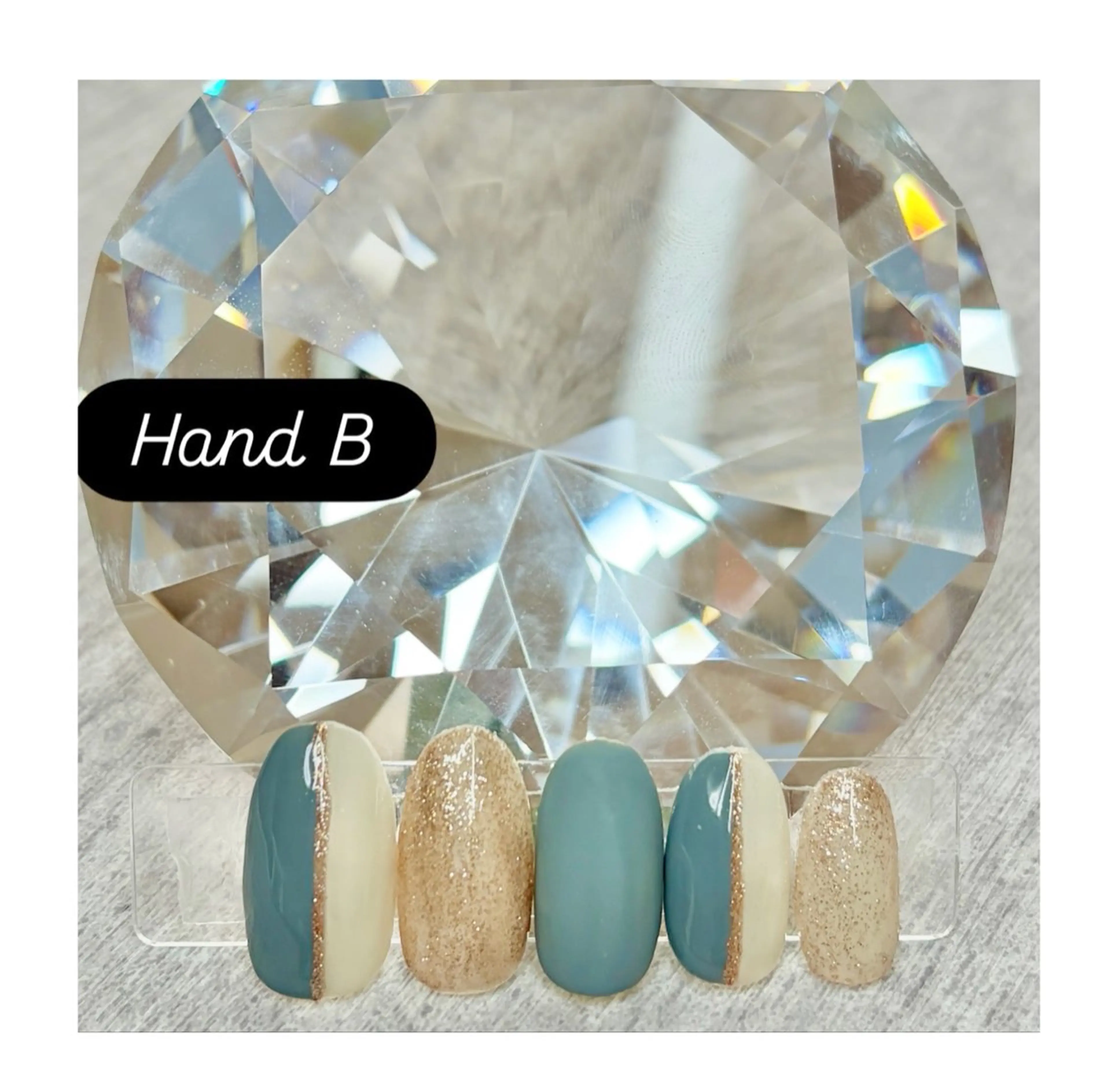 【Hand B】シンプルデザインの写真