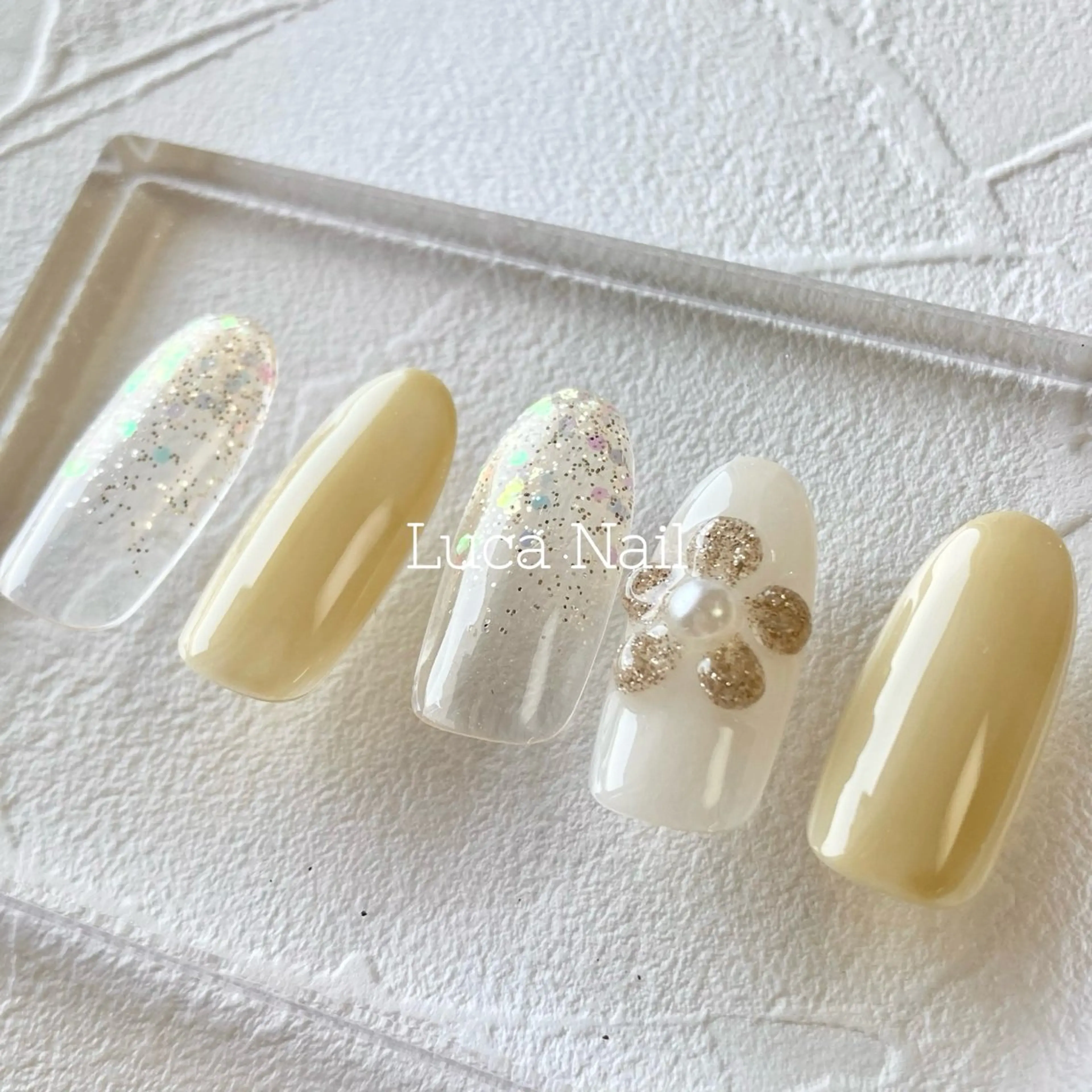 ネイル フラワーネイル ぷっくりネイル シンプルネイル ハンドネイル ハンドケア Luca  Nail所属・Luca Nail 🌼yu-kaのネイルデザイン