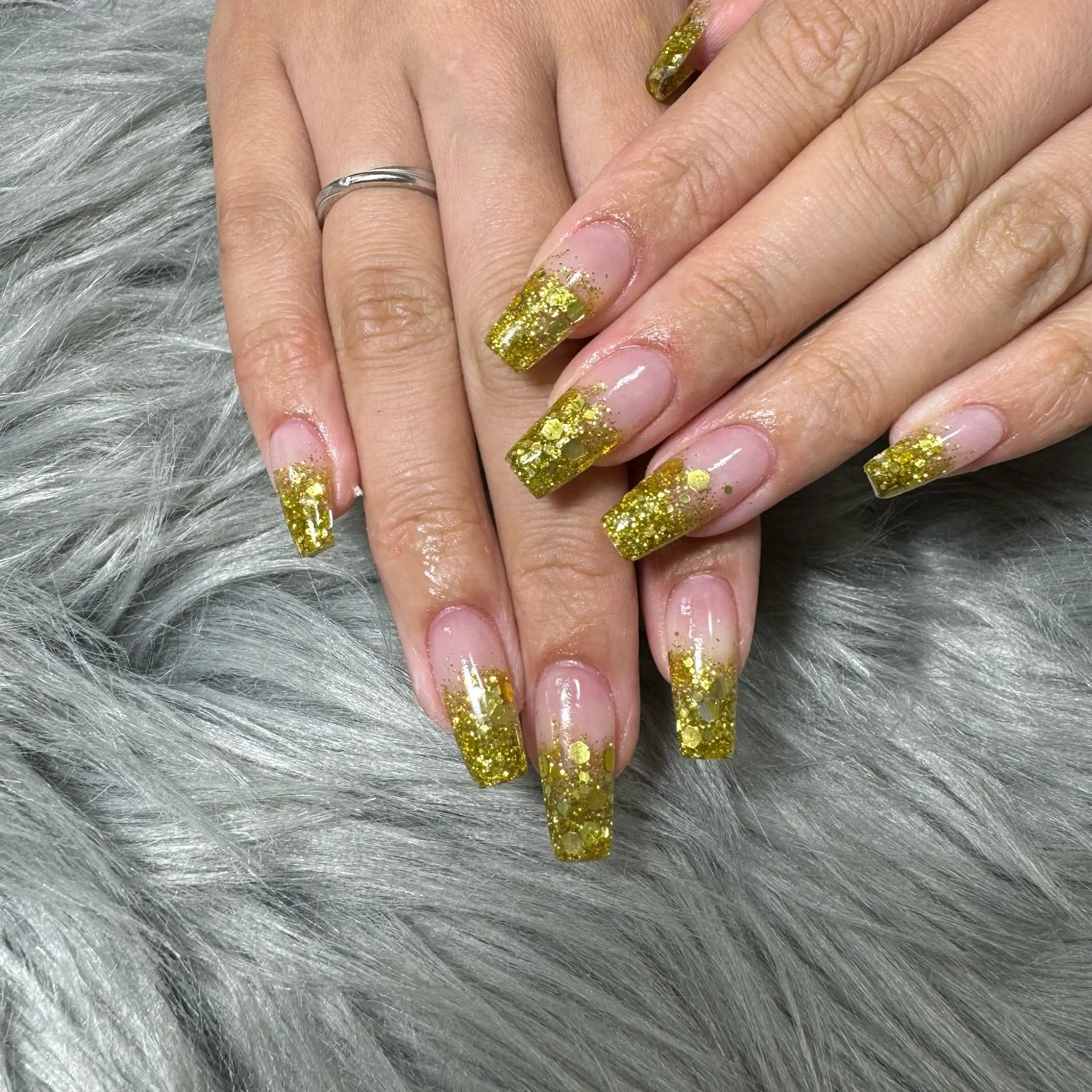 ネイル ラメ(グリッター) ラメグラデーション スカルプネイル ハンドネイル feel ♡︎ remiのネイルデザイン