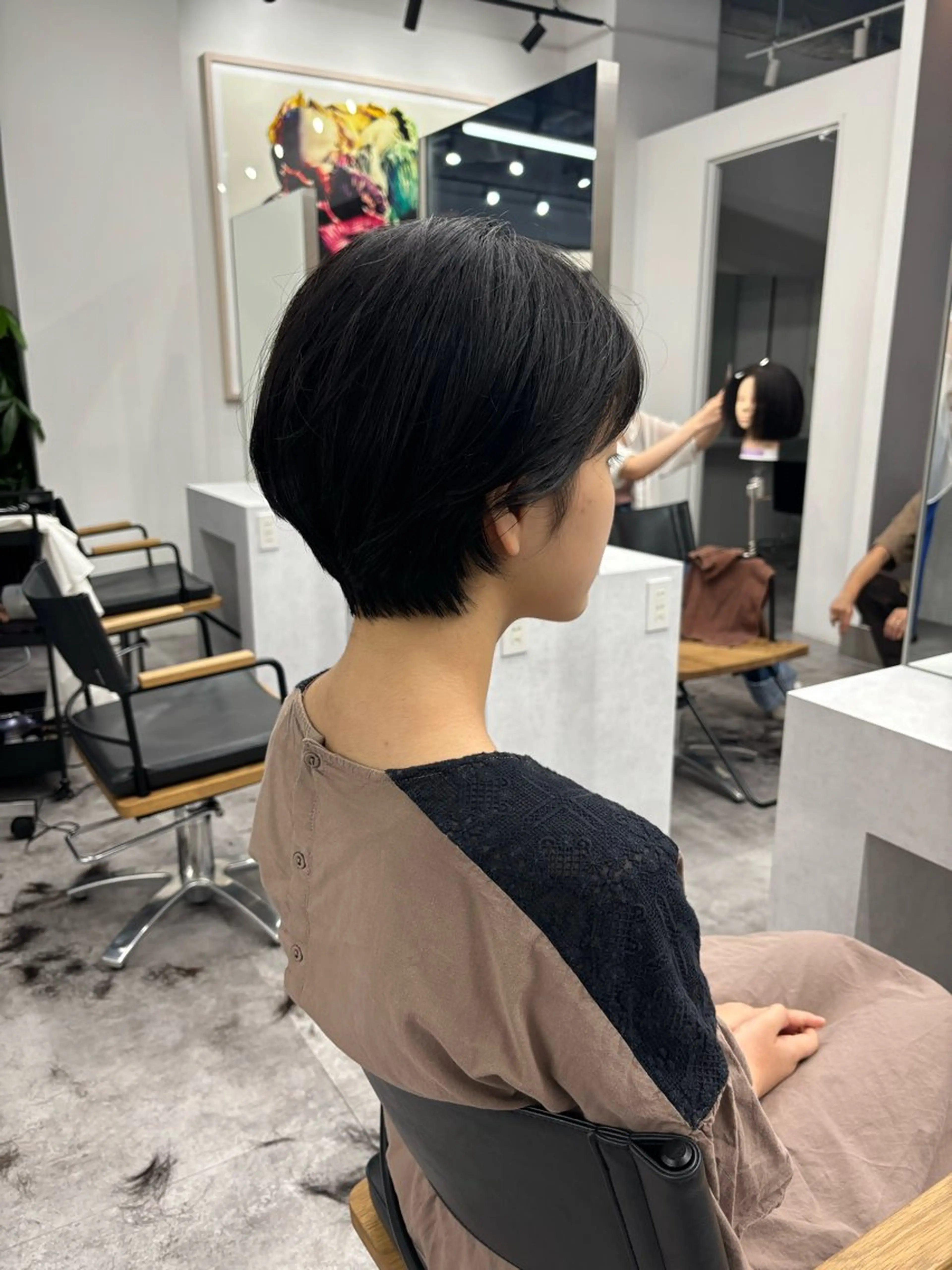 ショート カラー ヘアアレンジ マエダ アズミ🌱のヘアスタイル
