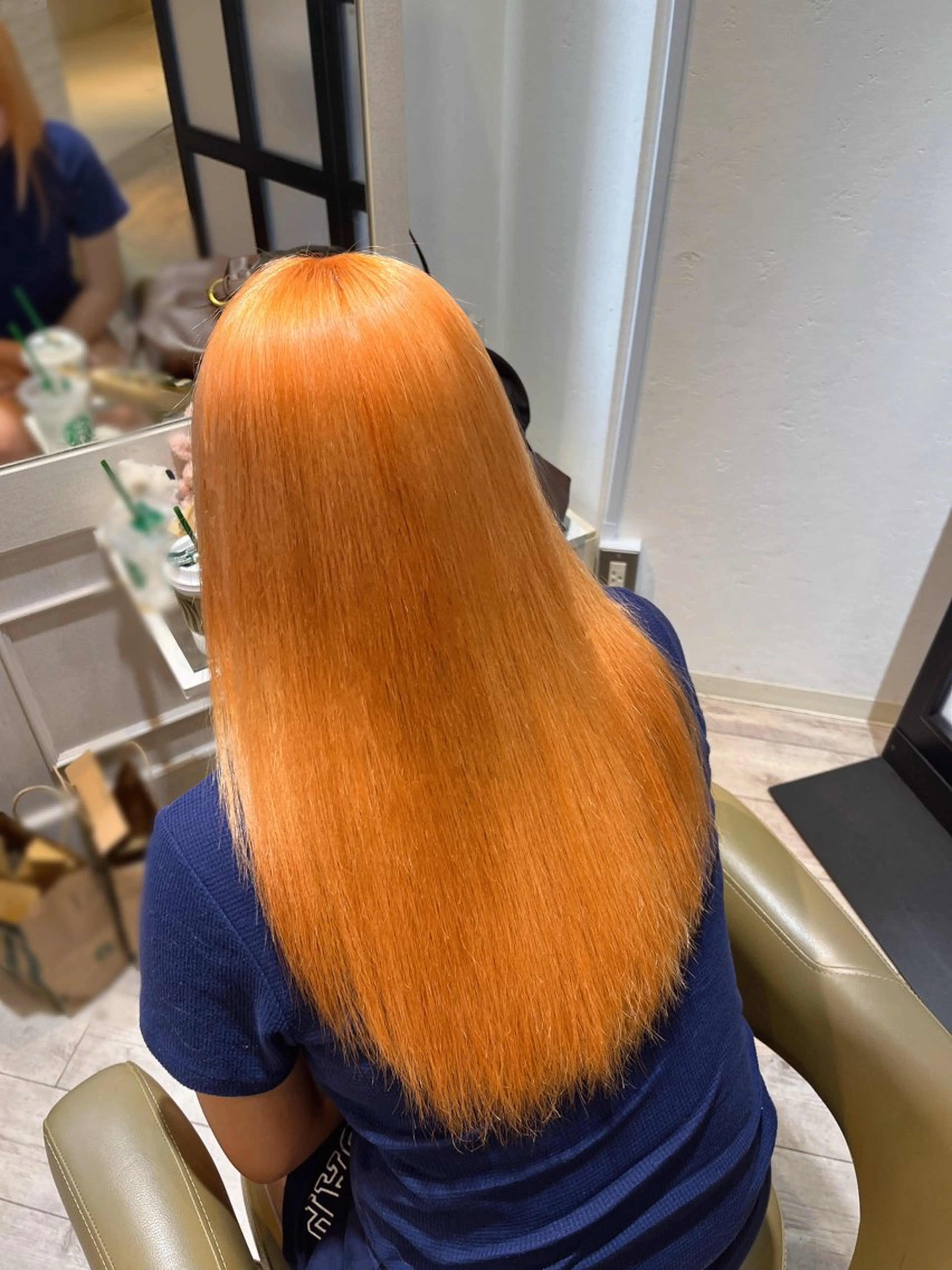 ロング カラー オレンジ ピンクカラー ヘアカラー ハイトーン/アレンジ かなで⊹ ࣪ ˖⟡のヘアスタイル