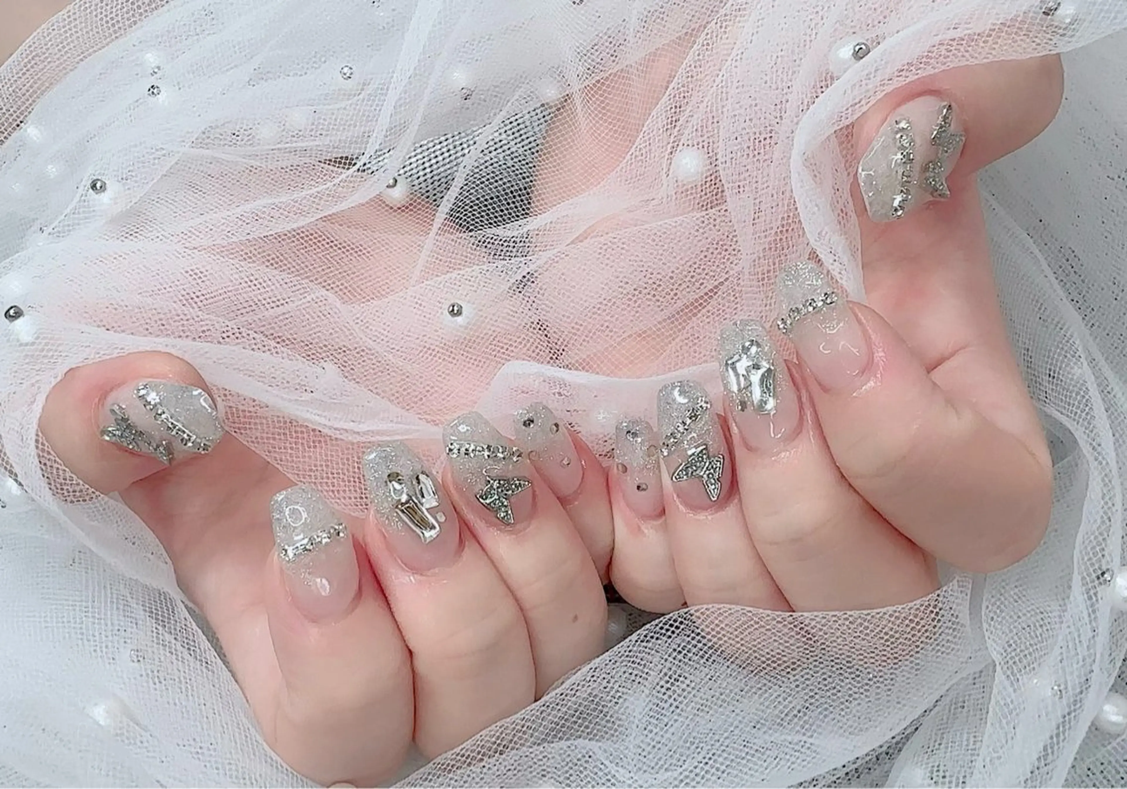 ネイル R nailsalon所属・R salonのネイルデザイン