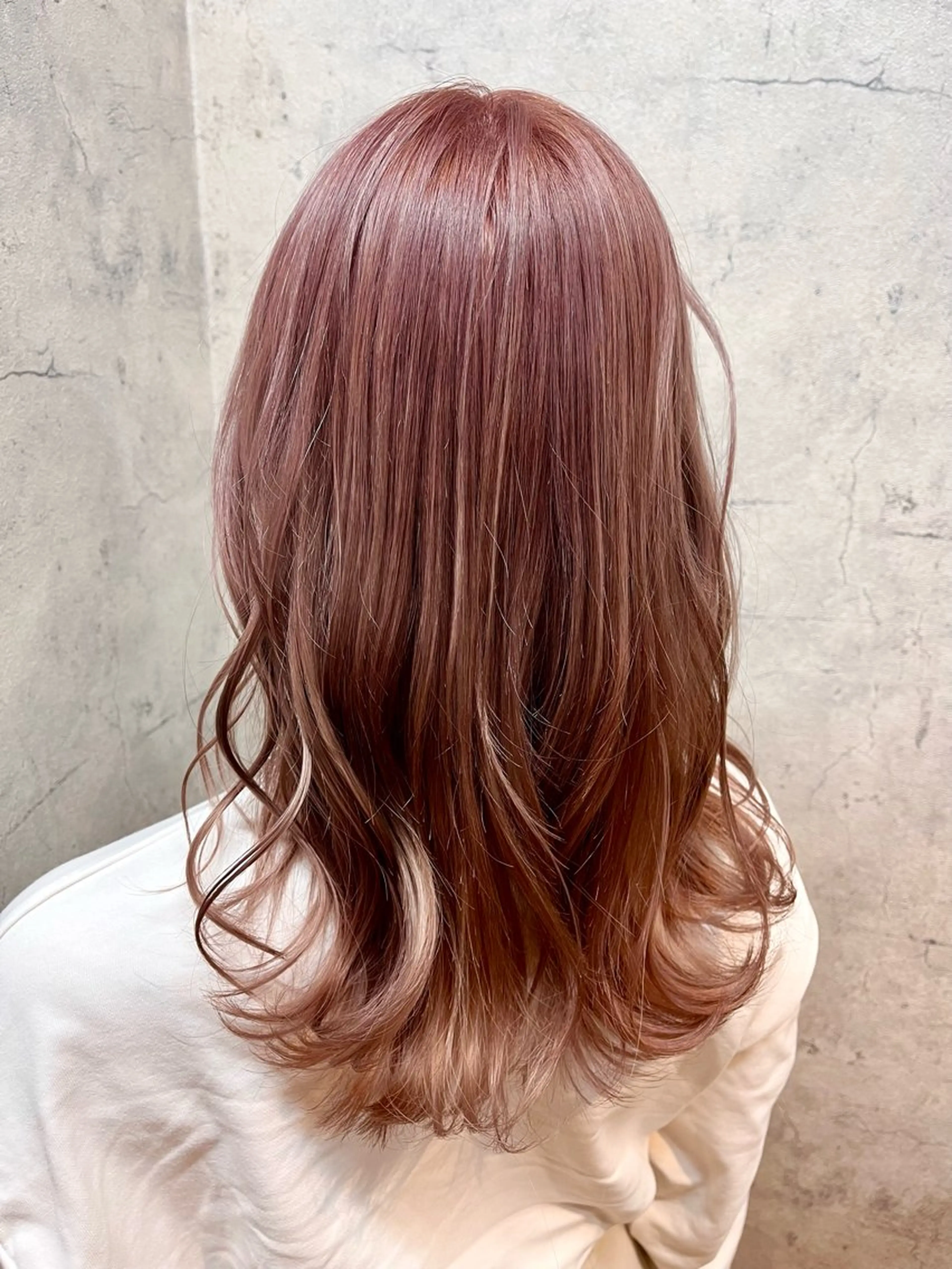 セミロング カラー ベージュカラー ピンクカラー ピンクベージュ カット トリートメント 松井 敬太郎のヘアスタイル
