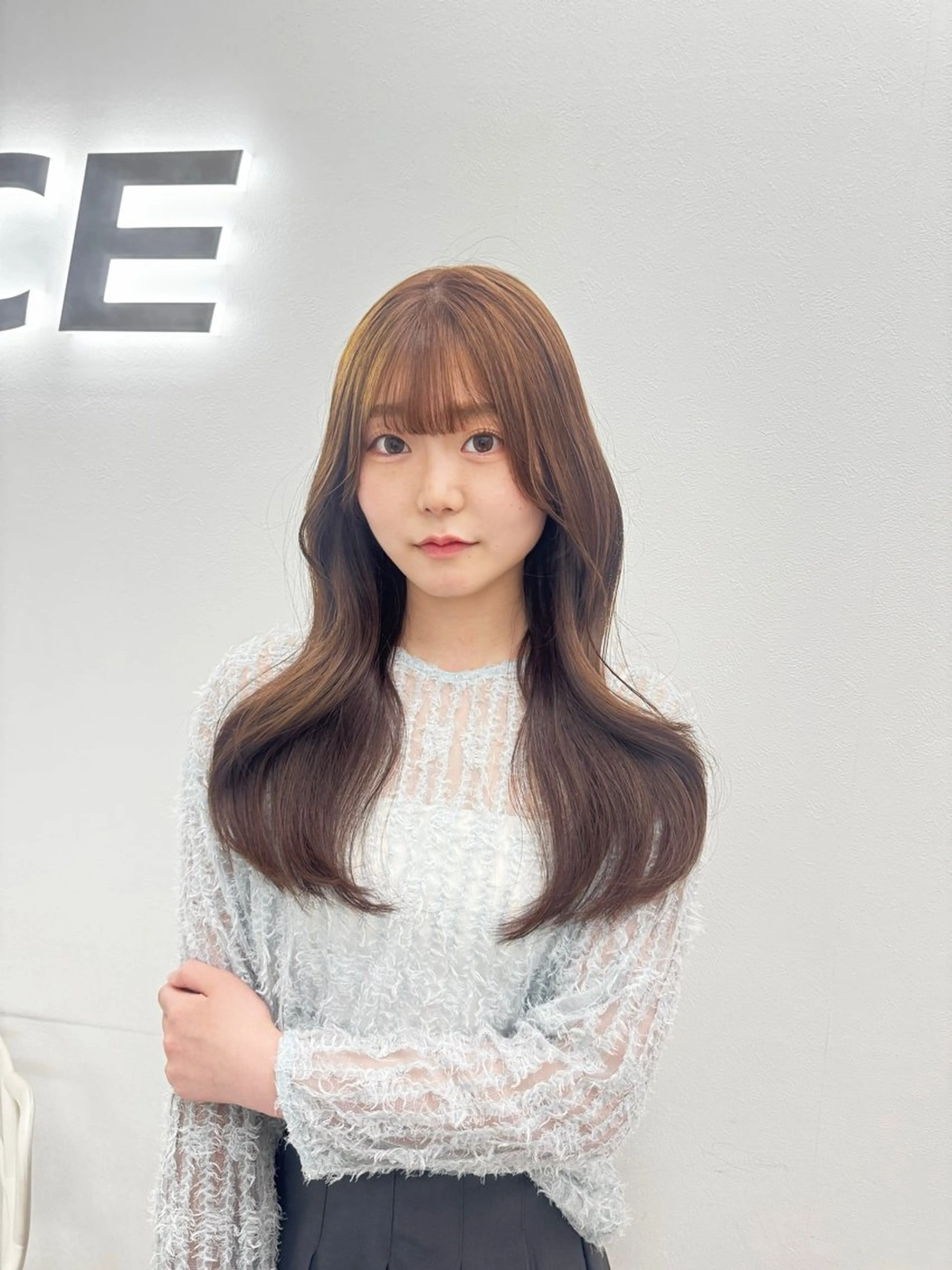 セミロング カラー ヘアカラー 🎀愛されgirly ヘア🫧Ayakaのヘアスタイル