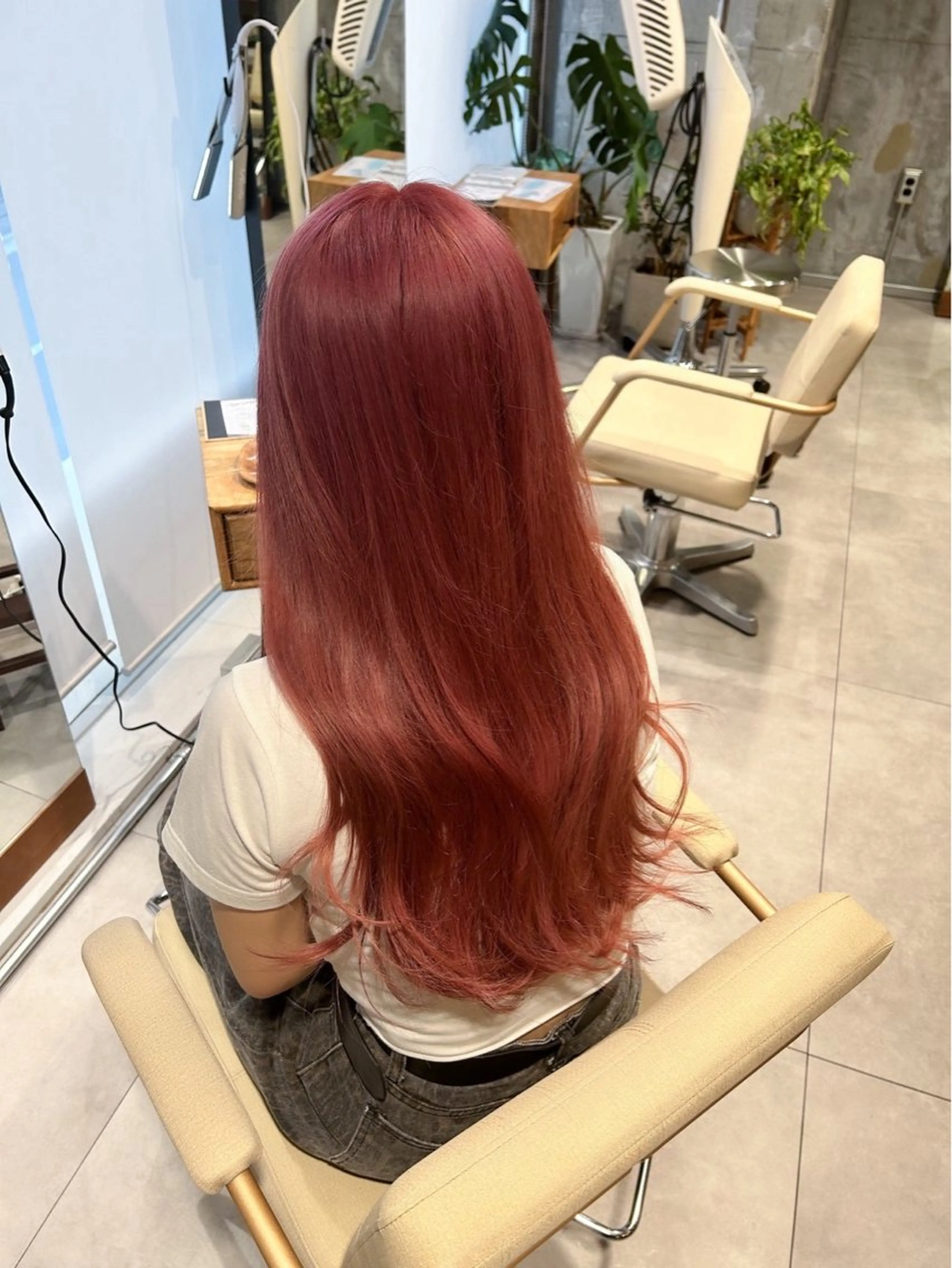 ロング 齋 花音のヘアスタイル