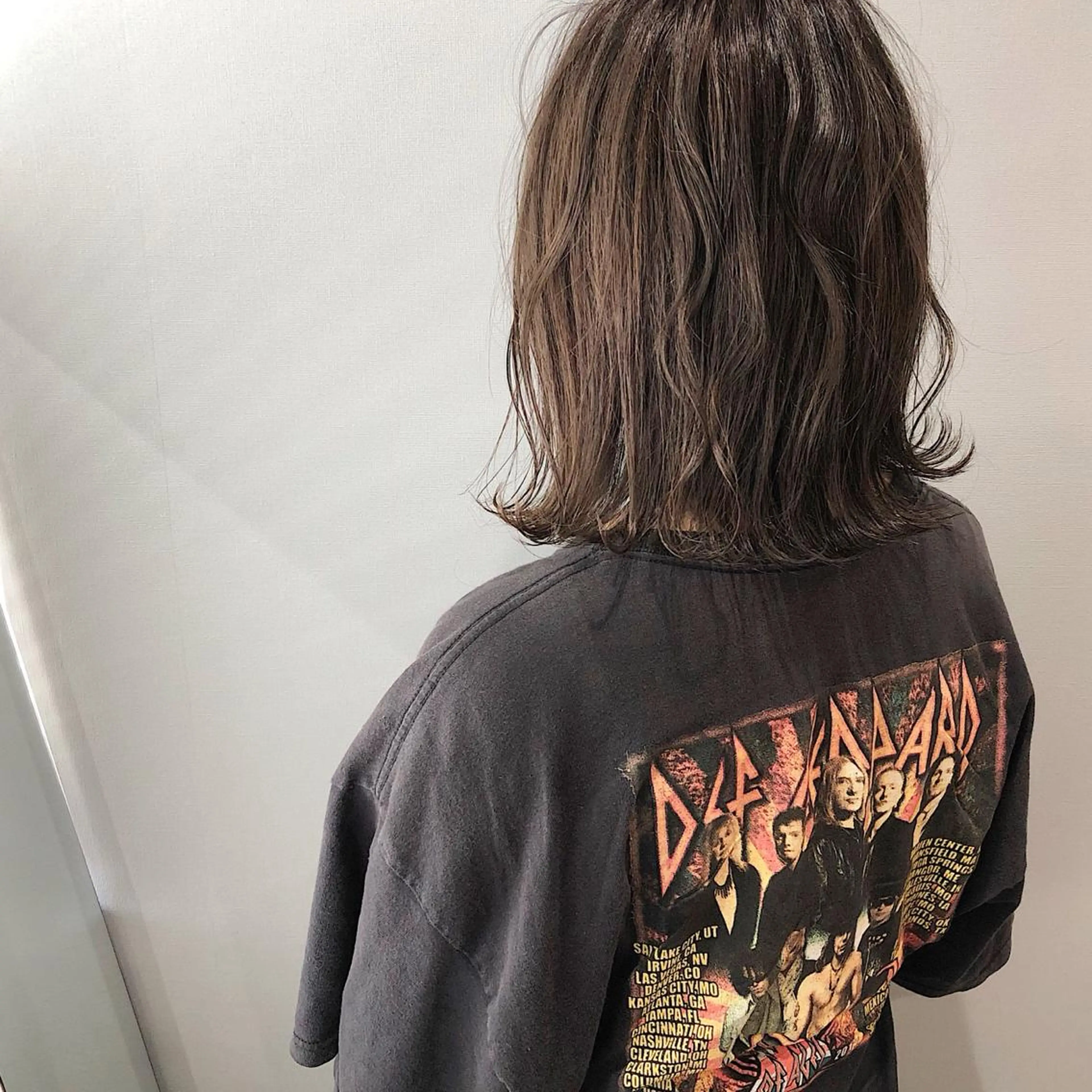 ショート カラー ダークグレー ダークグレージュ グレージュ 美髪専門サロンby mile所属・美髪専門サロン kazuのヘアスタイル