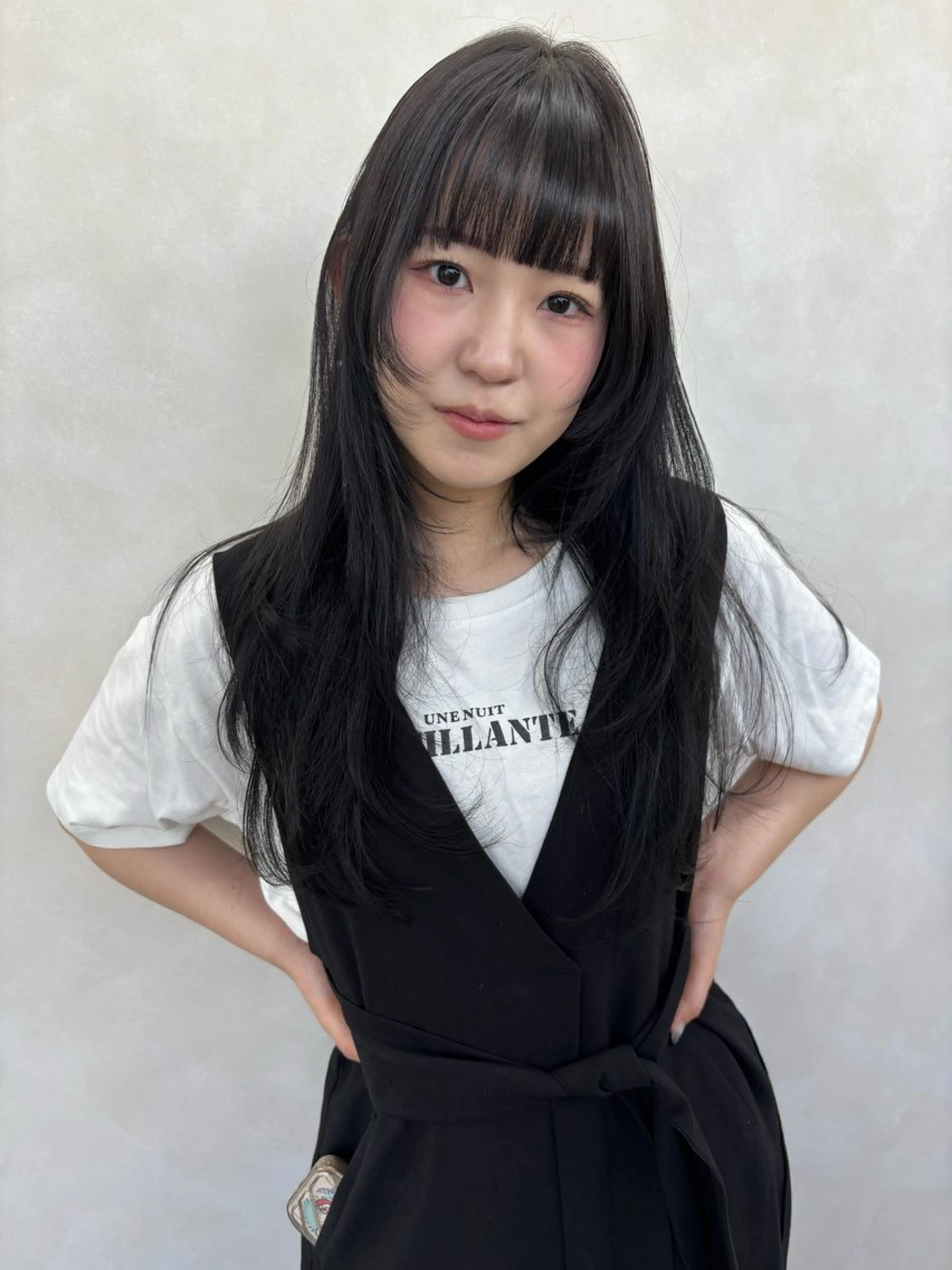 ロング カット 流行りのレイヤーカッ ト得意💖akariのヘアスタイル