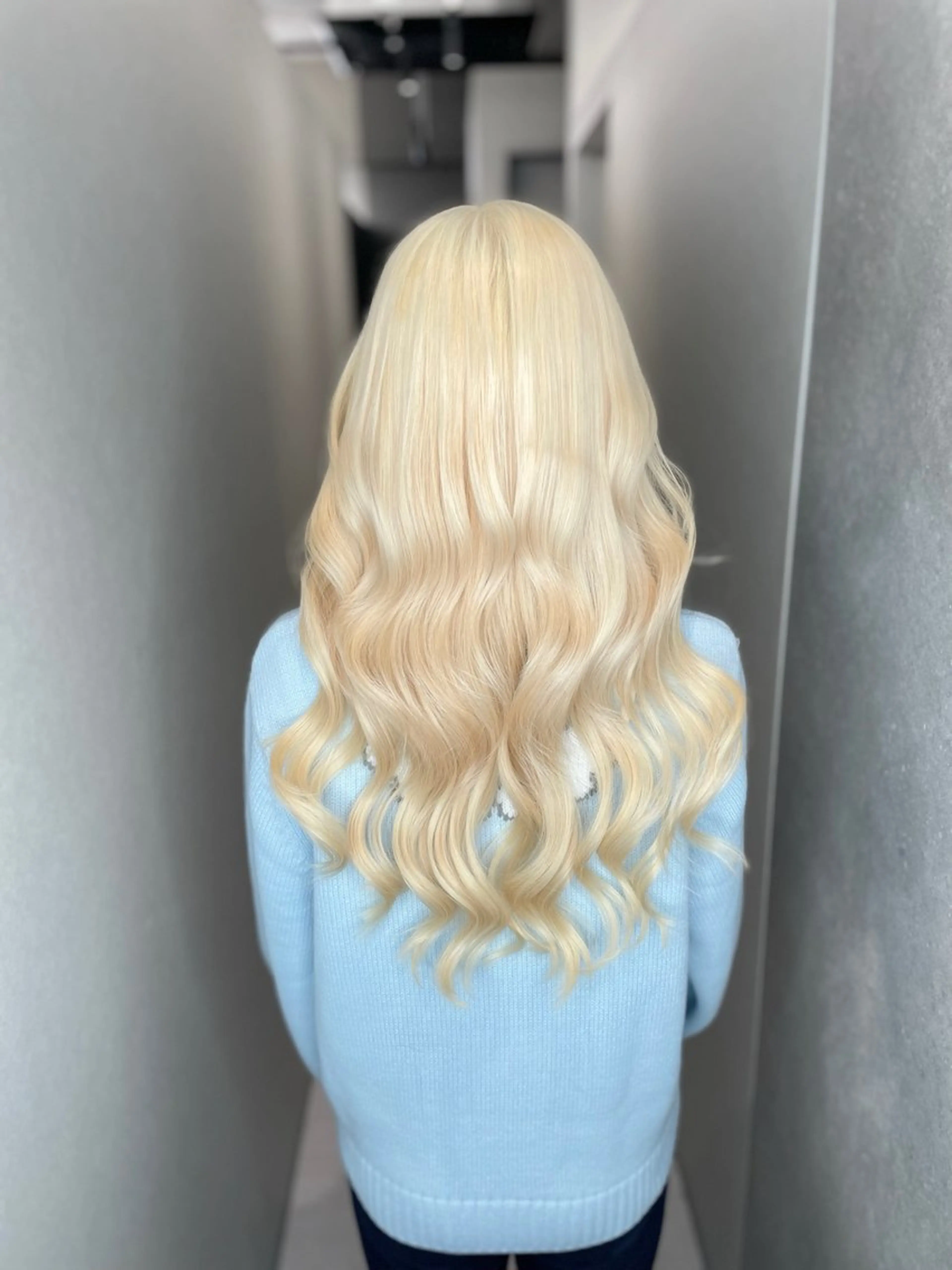 セミロング カラー ブリーチ エクステ カット ヘアカラー トリートメント エクステ BOOTH share saron所属・今井 勝也のヘアスタイル