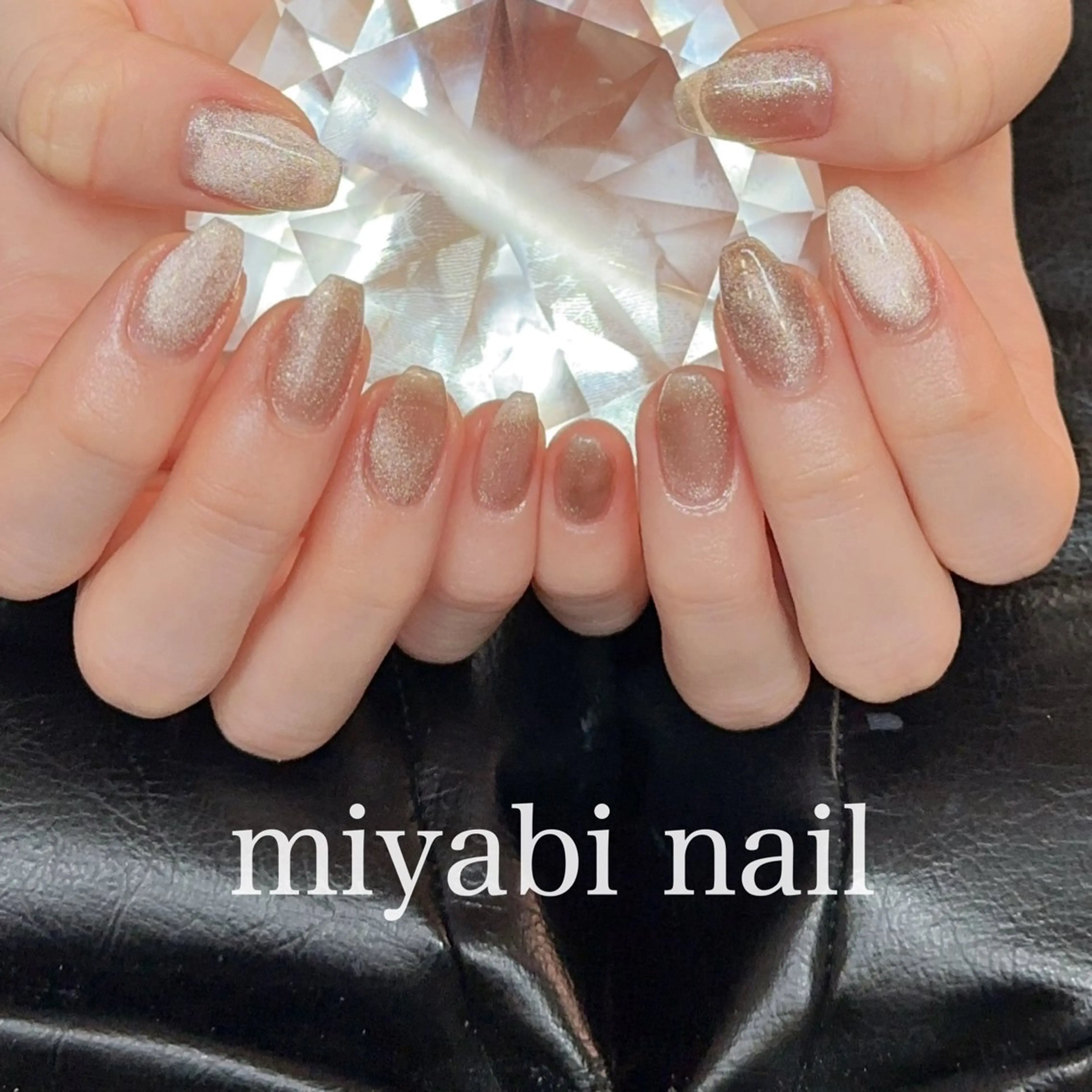 ネイル ブラウン ジェルネイル マグネットネイル 持ち込み シンプルネイル ハンドネイル miyabi nail 桂川駅近くのネイルデザイン
