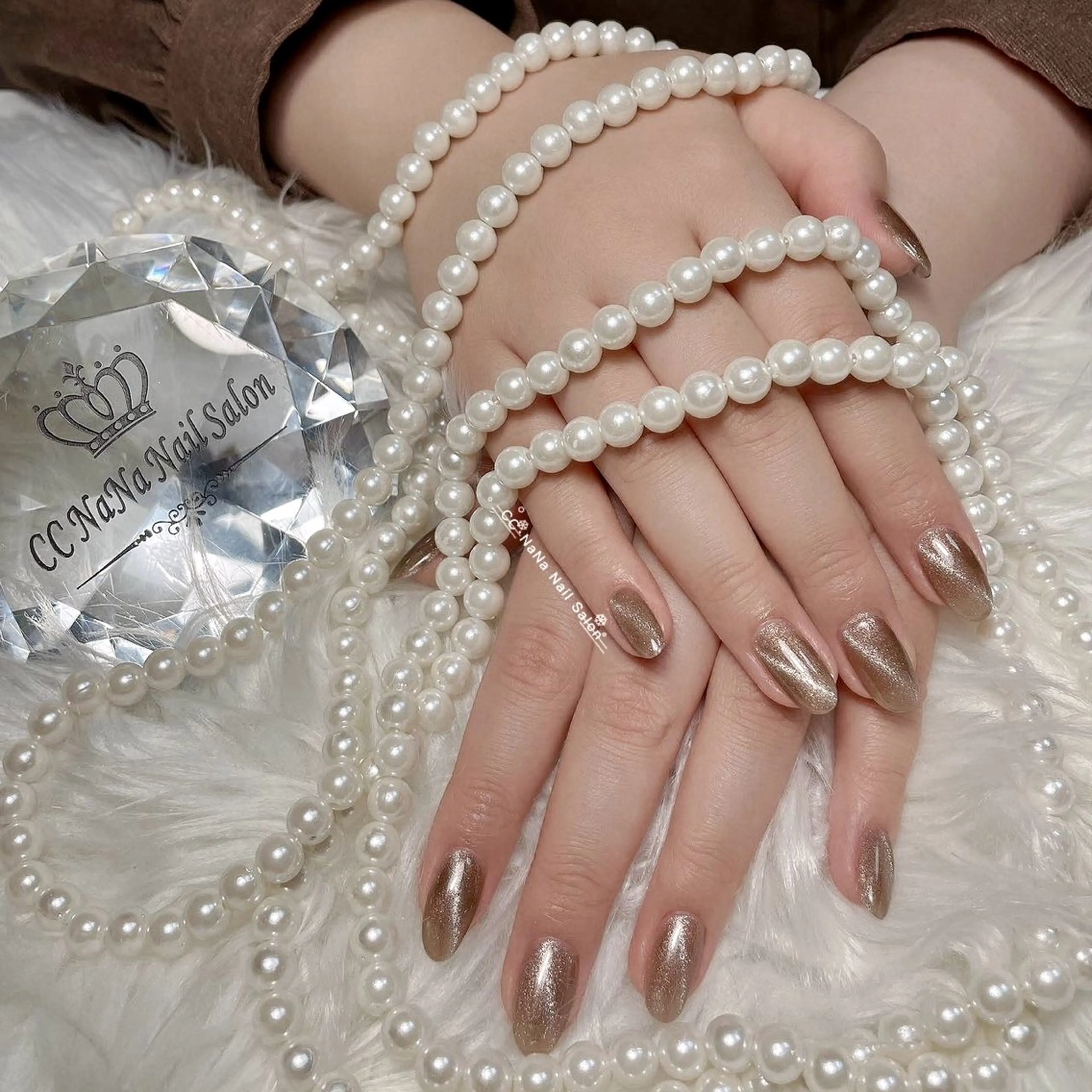 ネイル マグネットネイル ハンドネイル 💎CC・NaNa 韓国風ネイル🌙のネイルデザイン