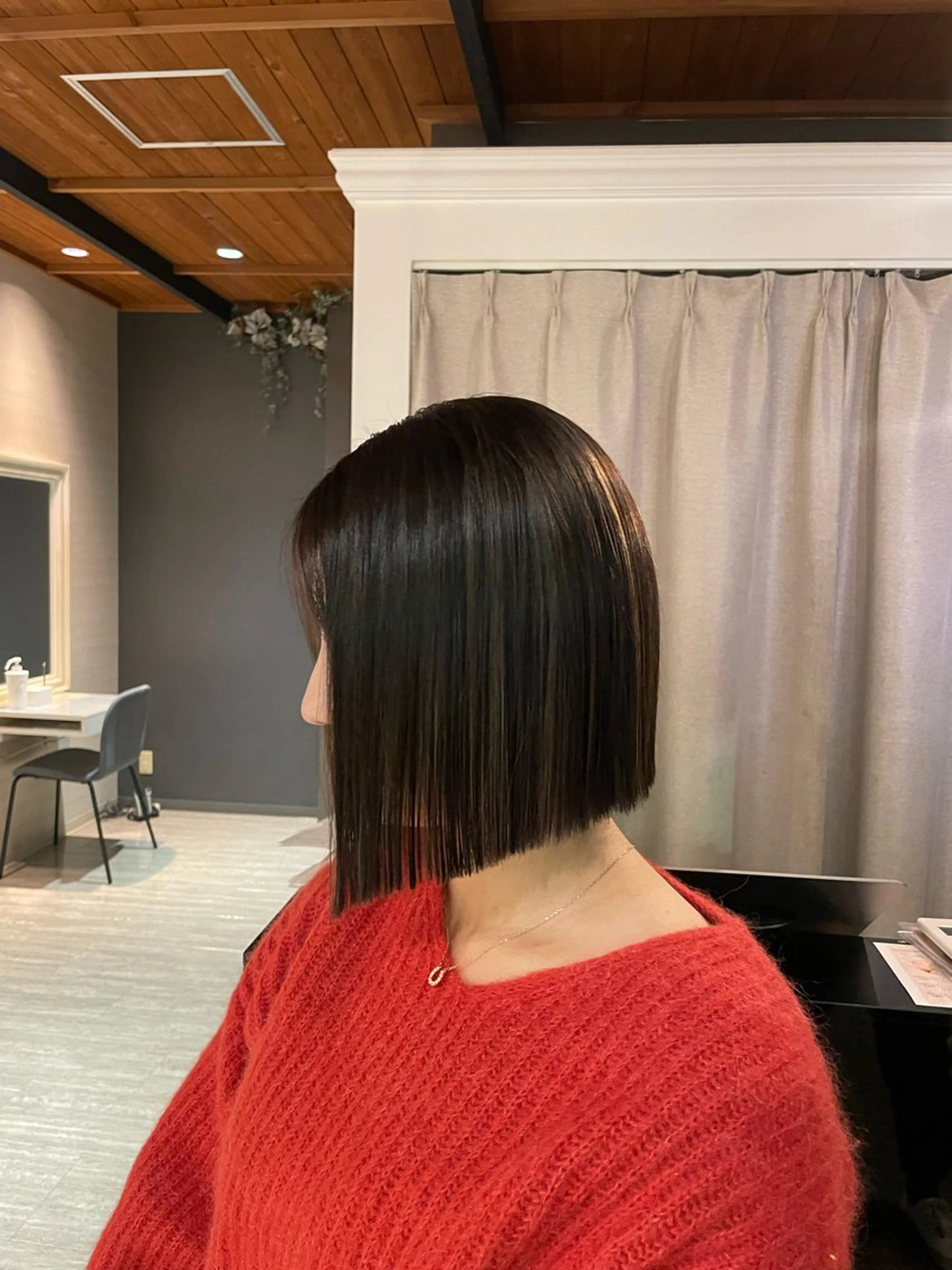 ショート ROZA germe所属・SHIO / ハイトーンカラーのヘアスタイル