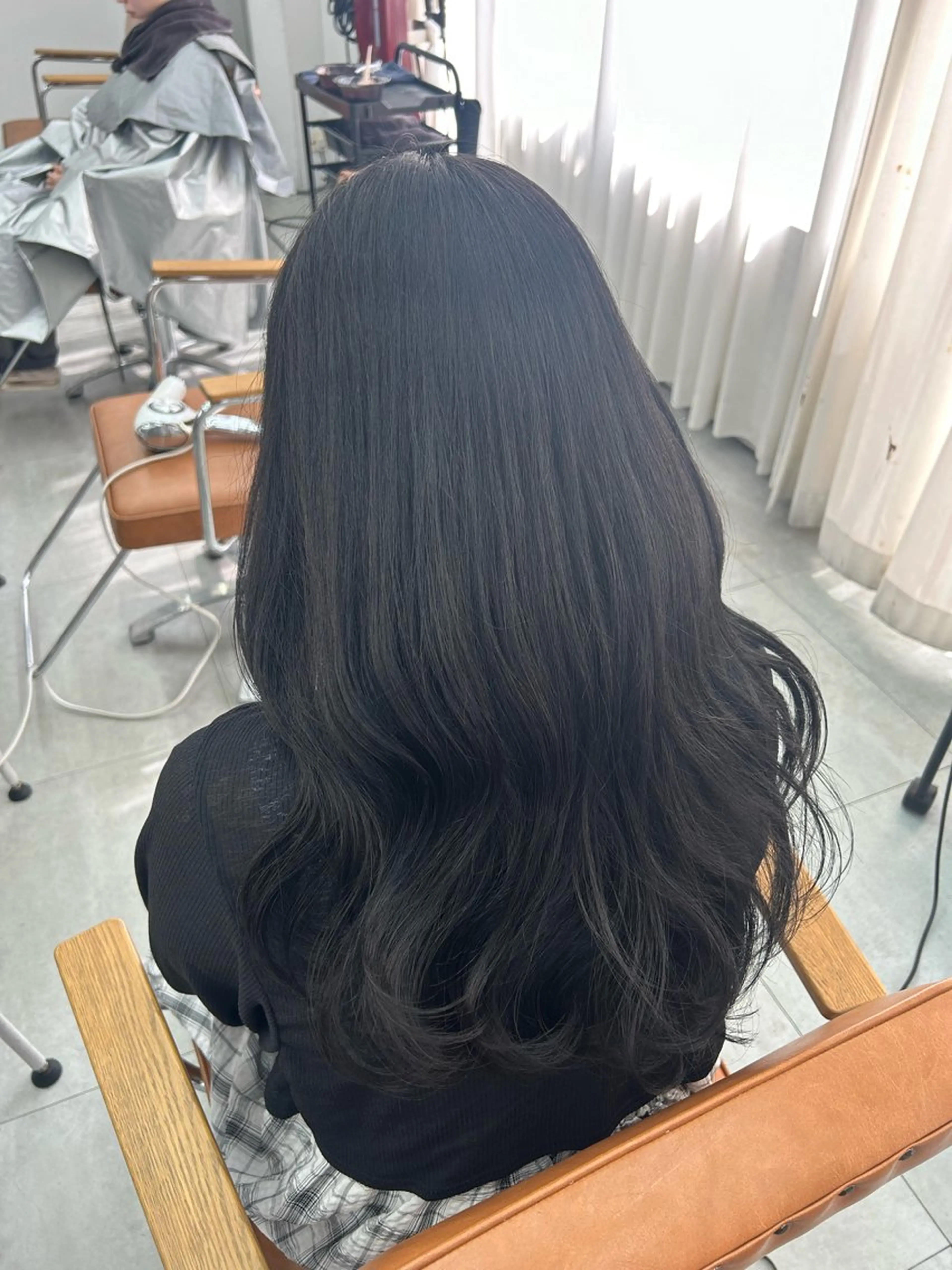 ロング ☘️透明感オリーブ ナミ☘️のヘアスタイル