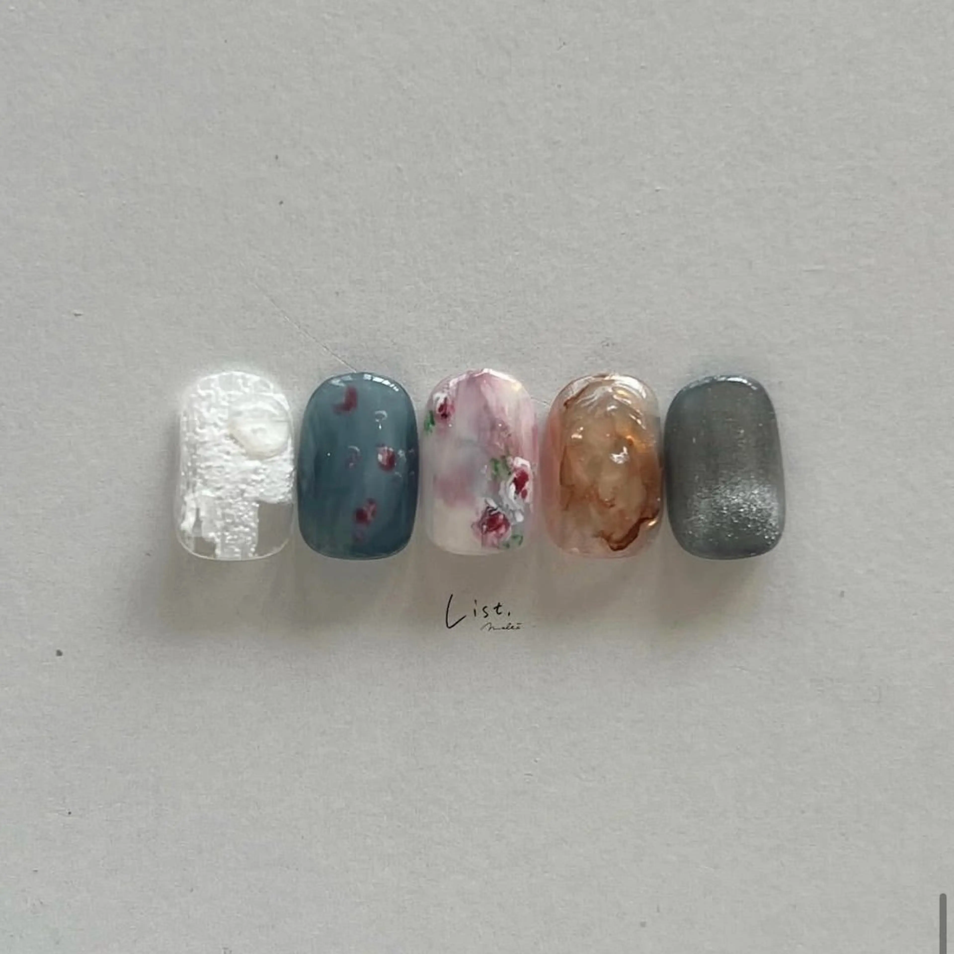 ネイル List. 山本那緒のネイルデザイン