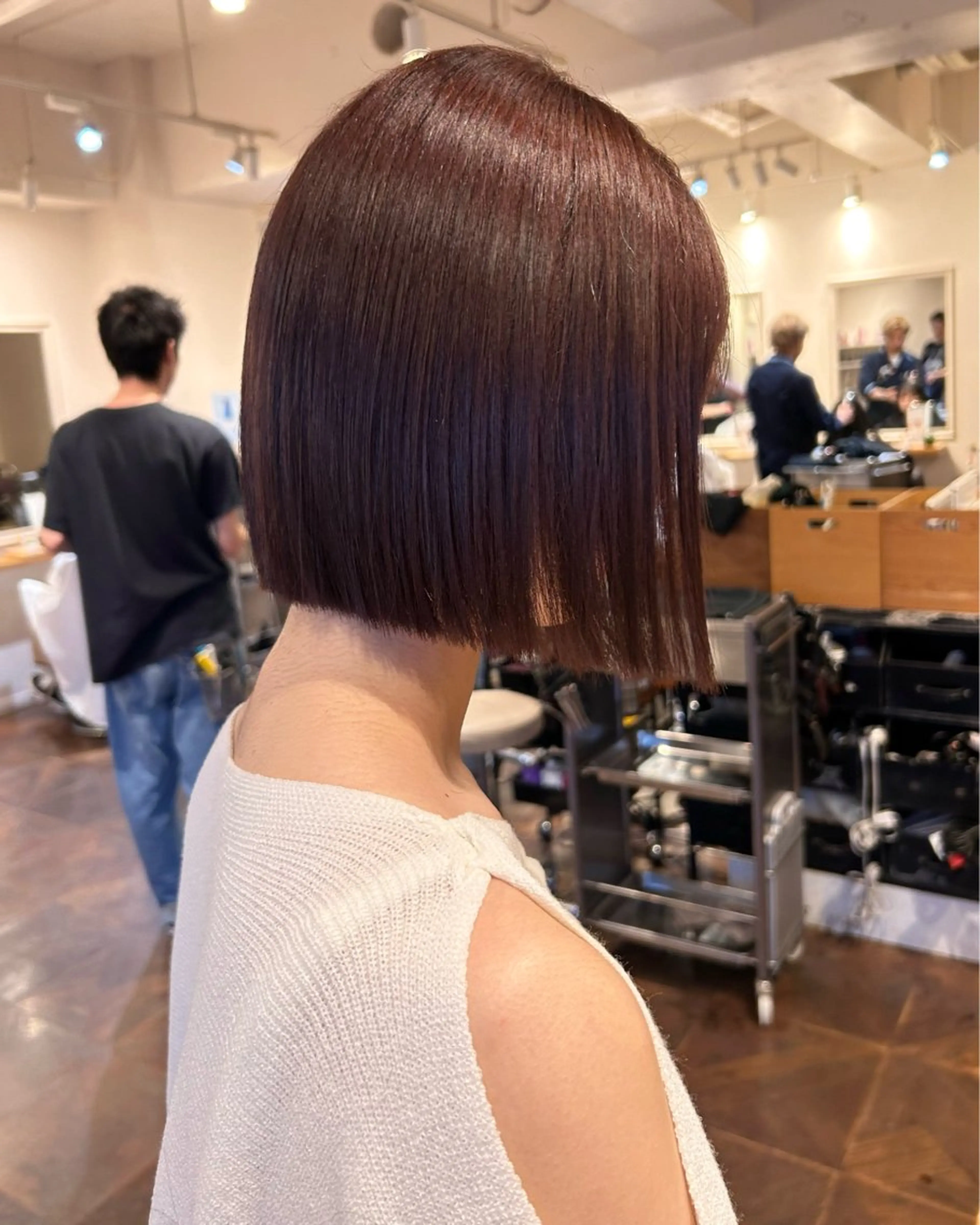8/22（金）20:30​〜​限定‼️ボブカット💇‍♀️ 切りっぱなしボブ、内巻きボブ、外はねボブ✨の写真