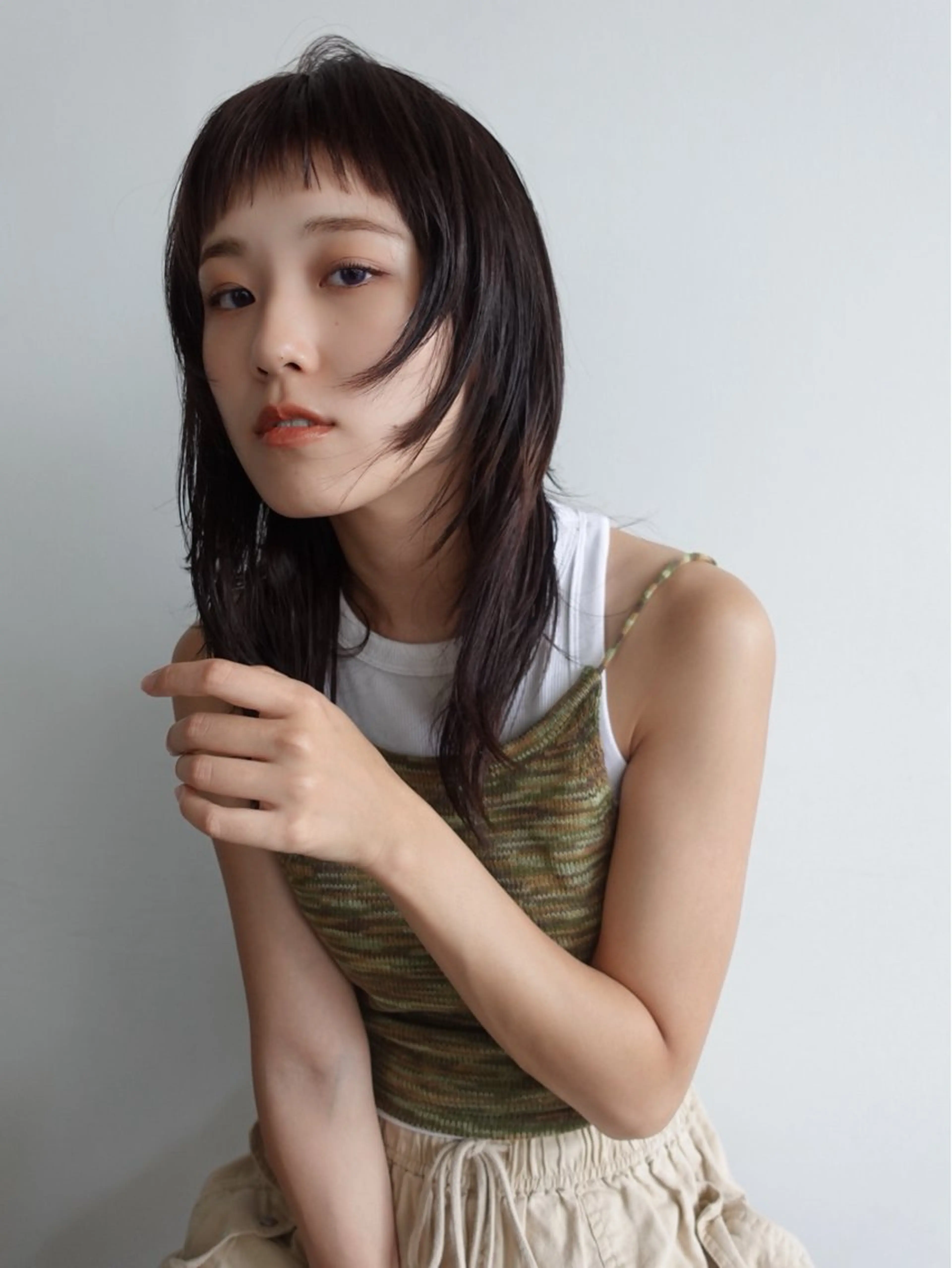 ミディアム カラー 顔まわりレイヤー 顔周りカット ハッシュカット レイヤーカット ours/南青山 /表参道/大島実加永のヘアスタイル
