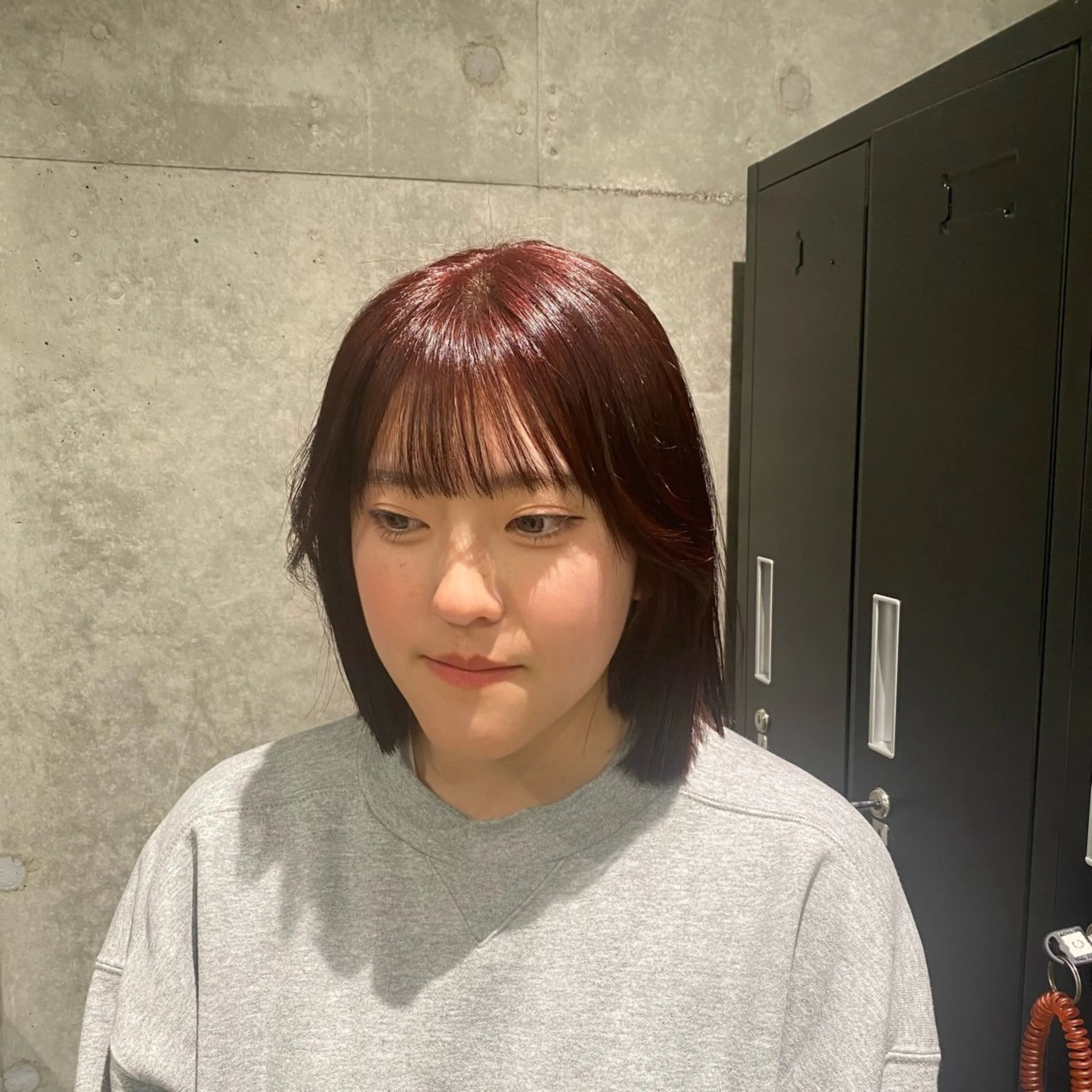 ショート カラー ヘアカラー 🩶レイヤーカット 🩶柔らかカラー結愛のヘアスタイル