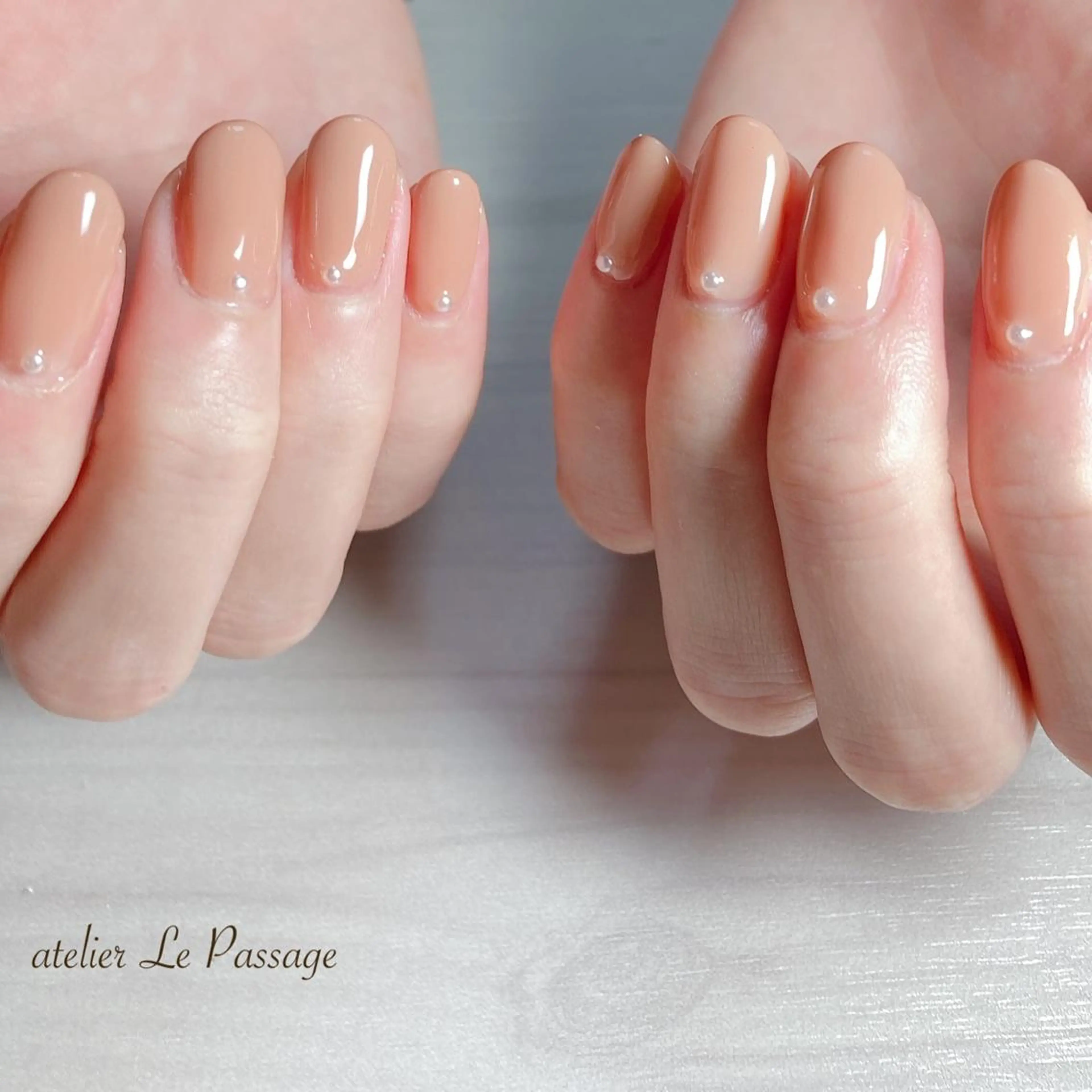 ネイル ジェルネイル オフィスネイル ワンカラーネイル パラジェル シンプルネイル Atelier Le Passage所属・h nakatsukaのネイルデザイン