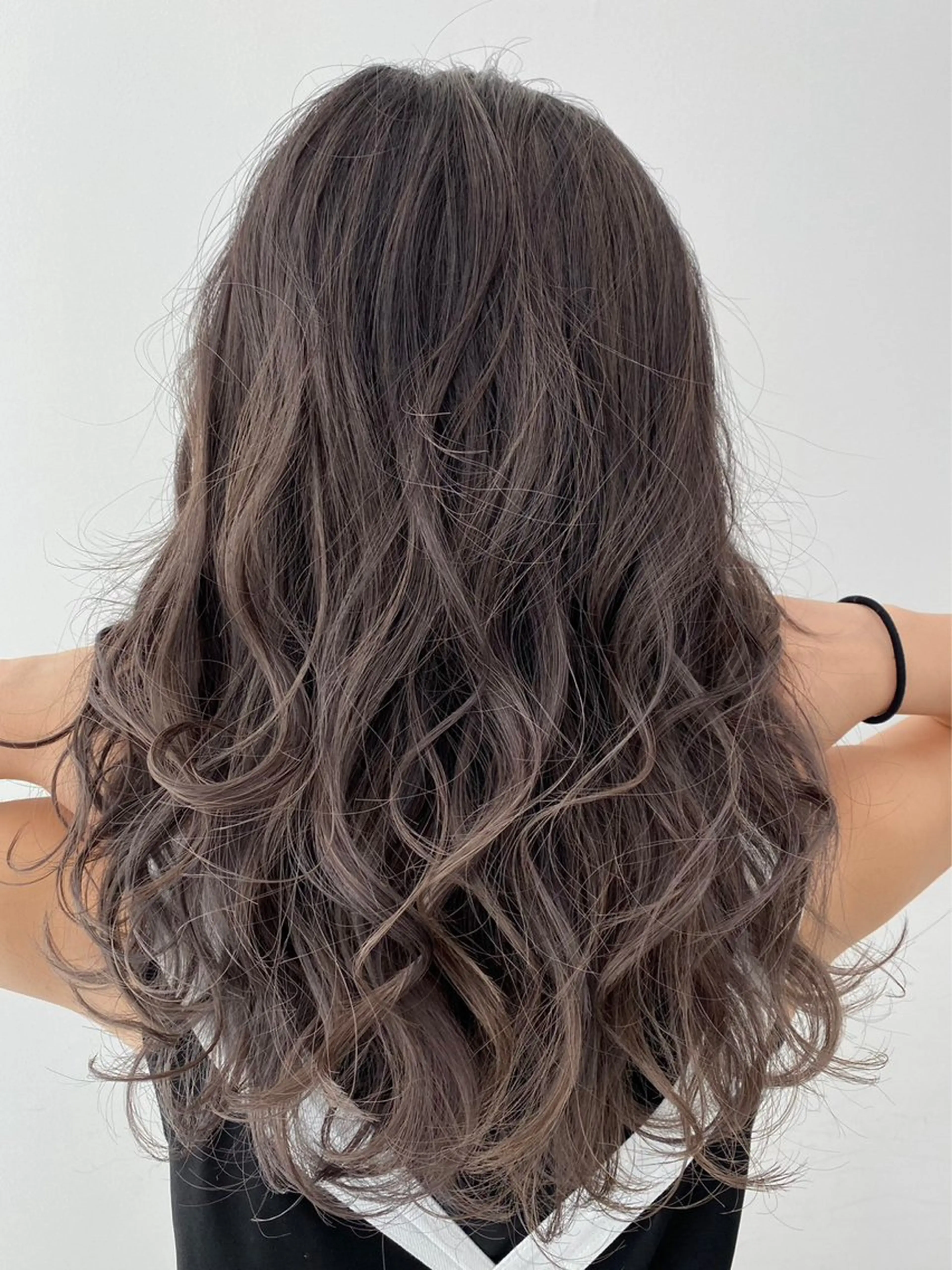 ロング ヘアカラー トリートメント 🌟透け感カラー 髪質改善Ando🌟のヘアスタイル