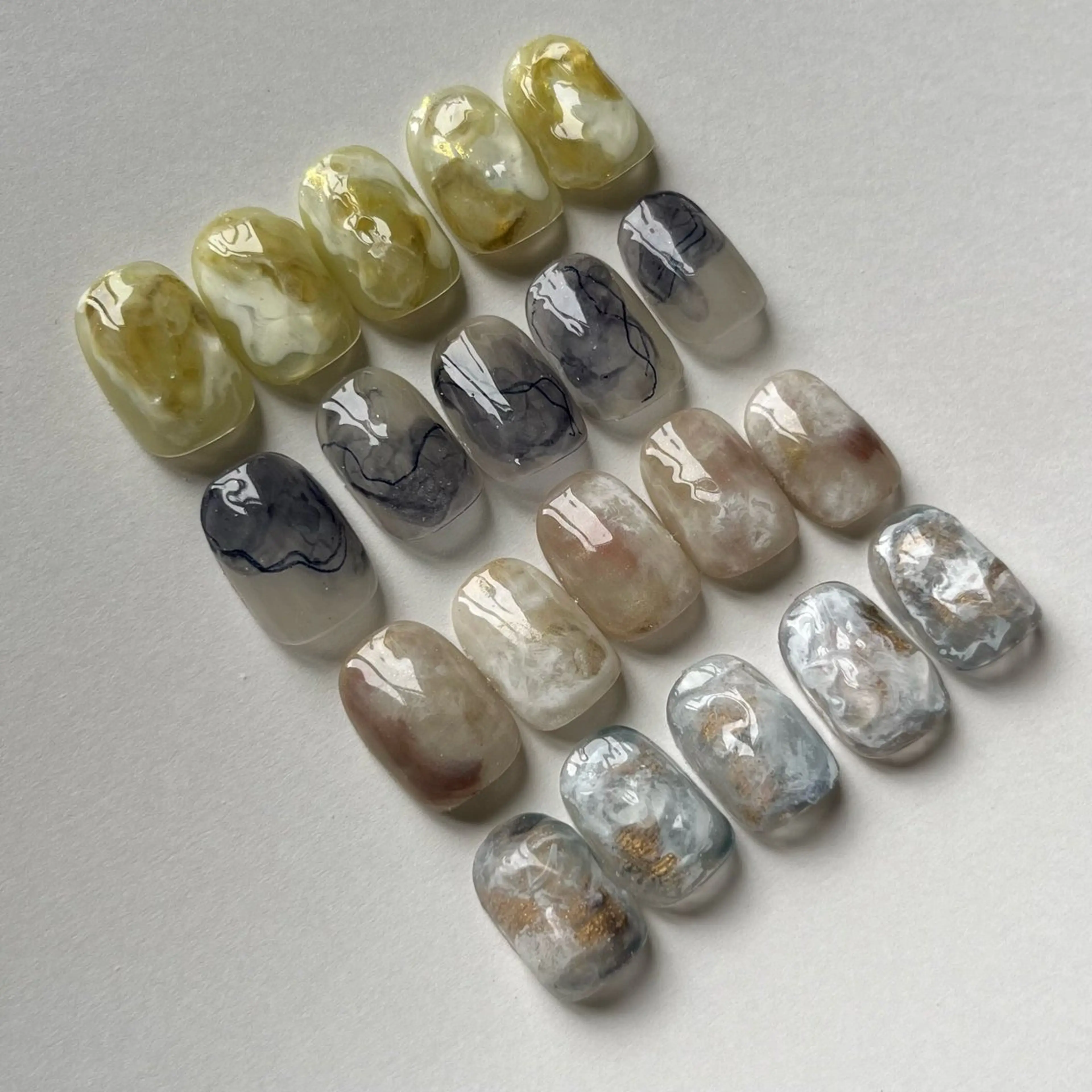 ネイル mitsuki / Manonのネイルデザイン