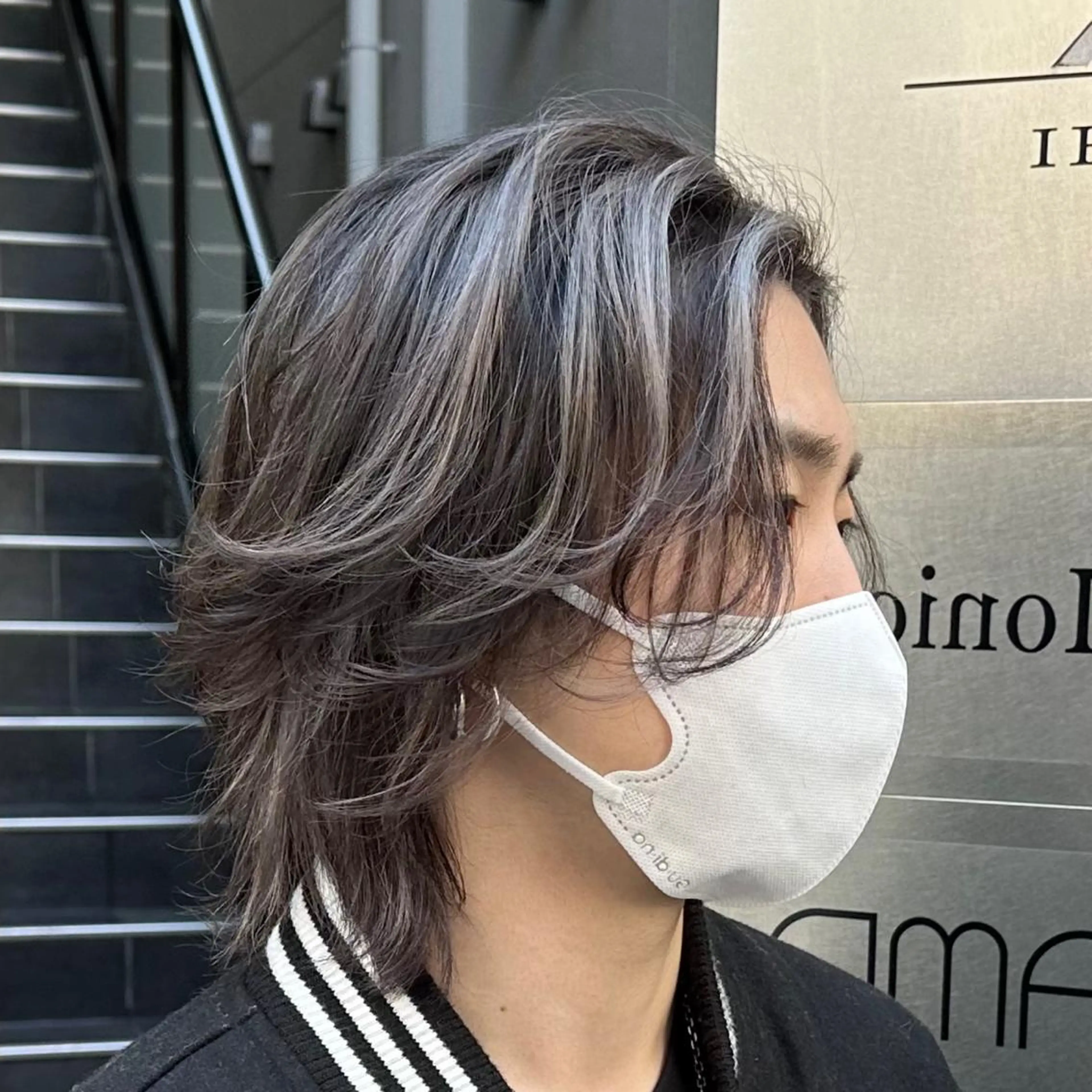 メンズ 透明感ブリーチ/ メンズパーマのヘアスタイル