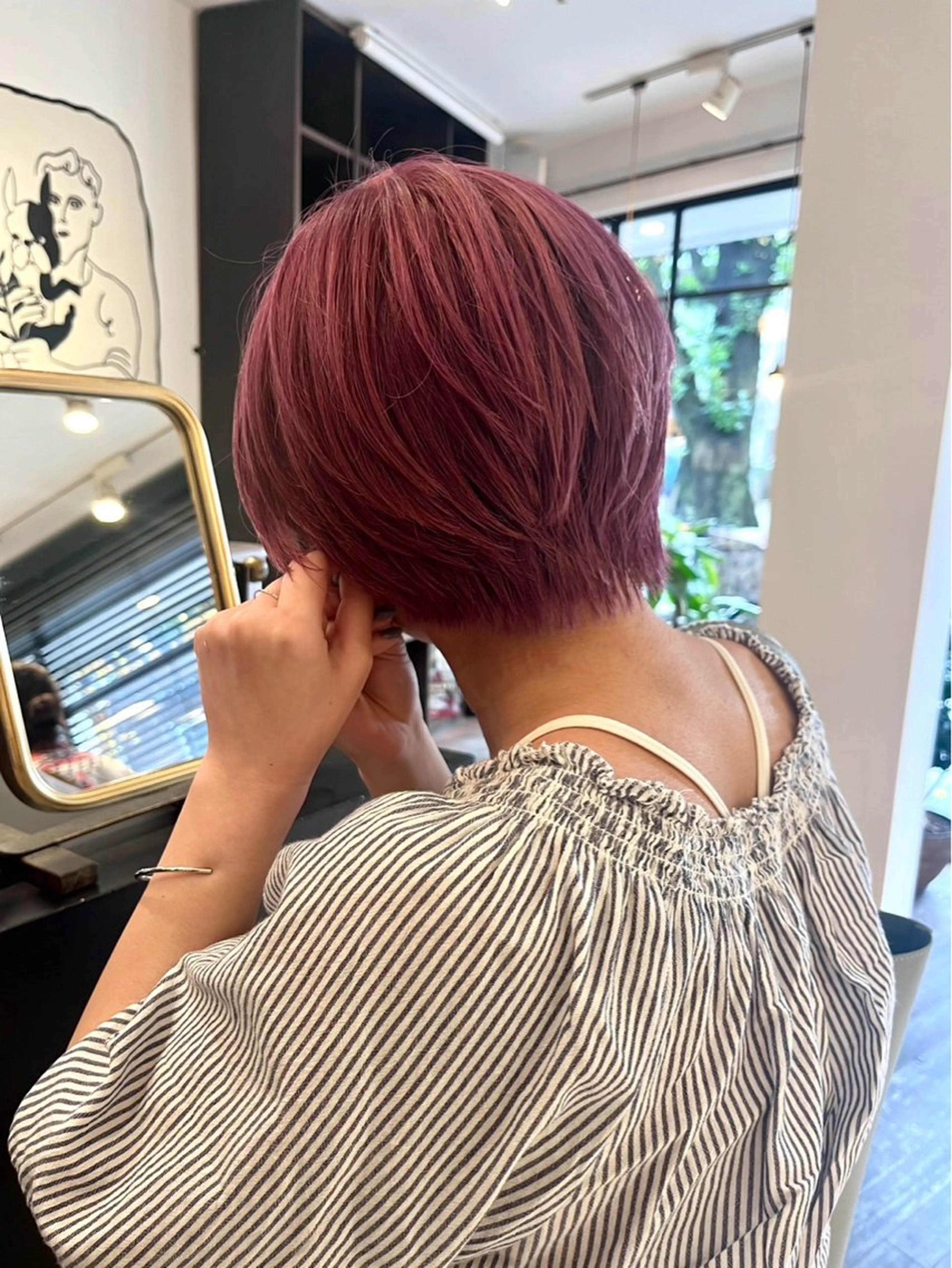 ショート デザインカット 加藤園のヘアスタイル