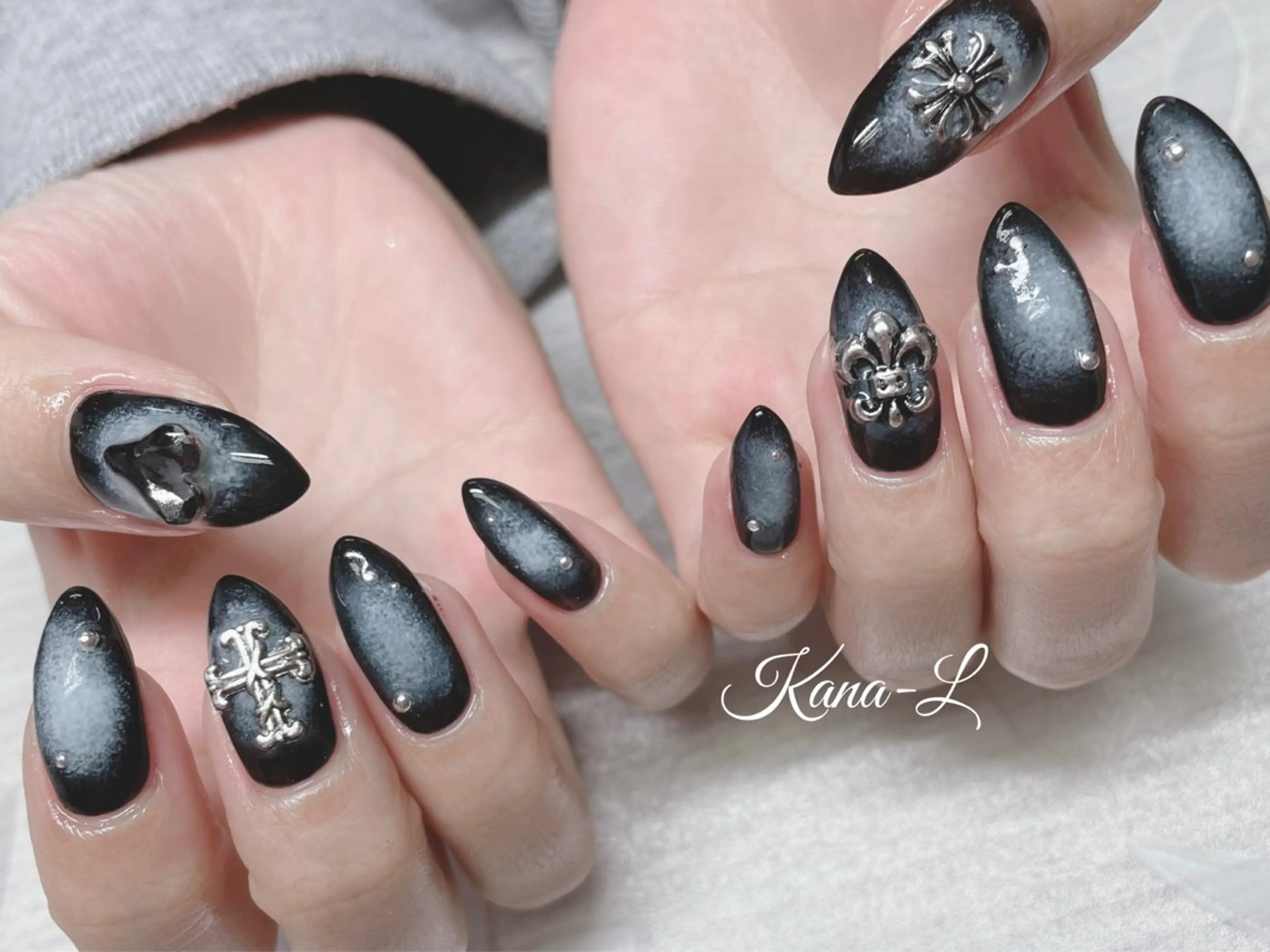 ネイル ジェルネイル パラジェル 芦辺 香奈のネイルデザイン