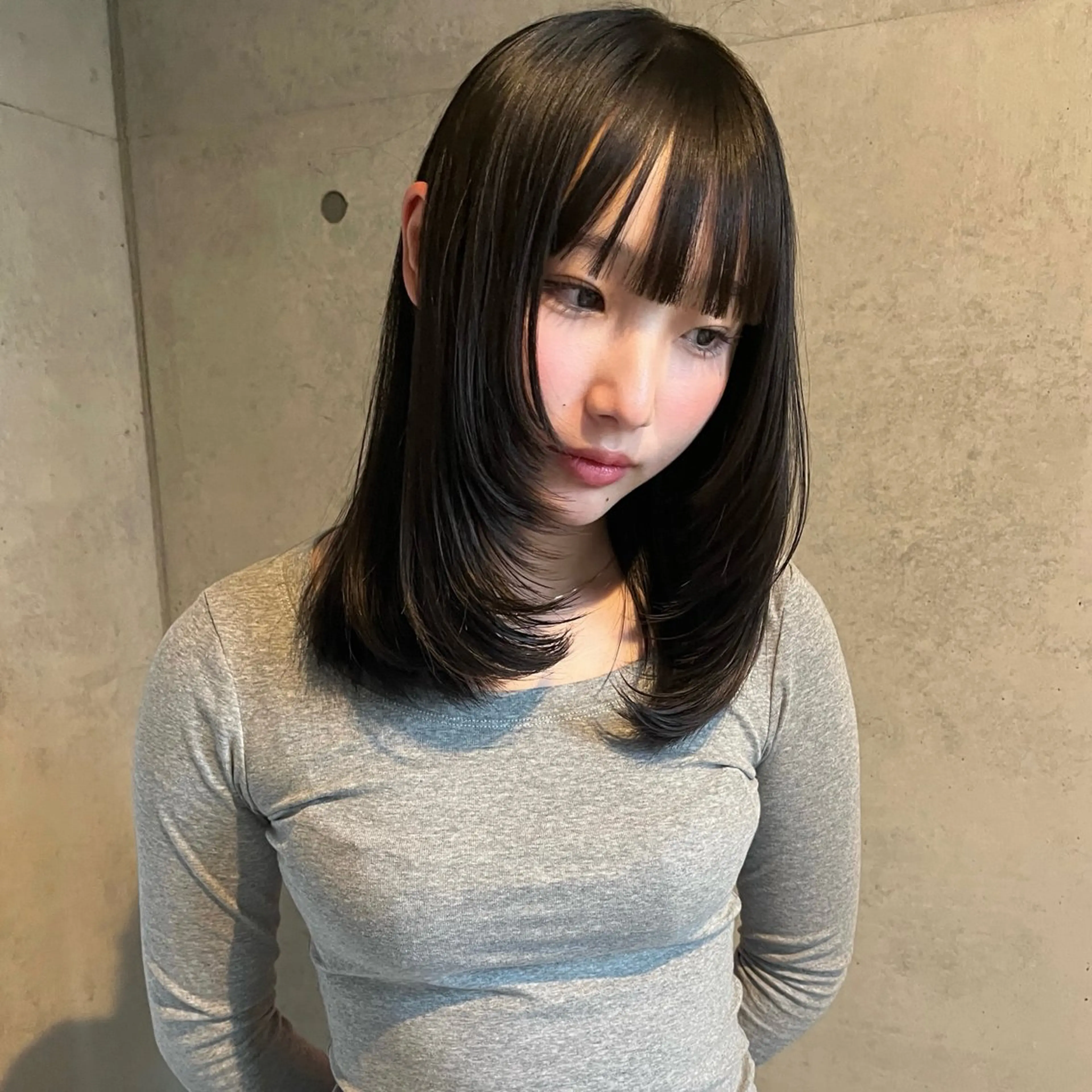 セミロング レイヤーカット カット 広香/ハイトーン/ デザインカラー/ボブのヘアスタイル