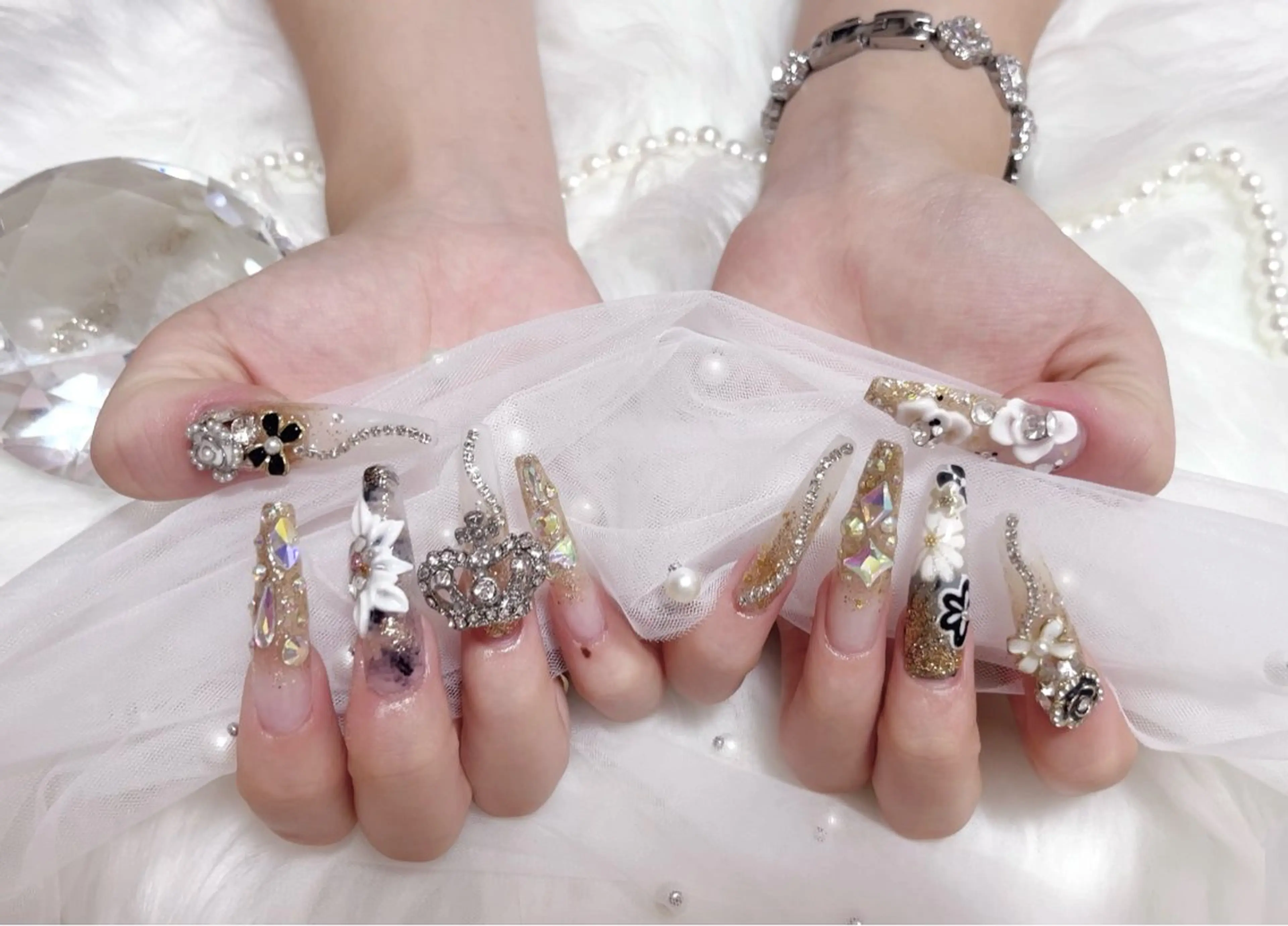 ネイル 成人式 nalunail mikoのネイルデザイン