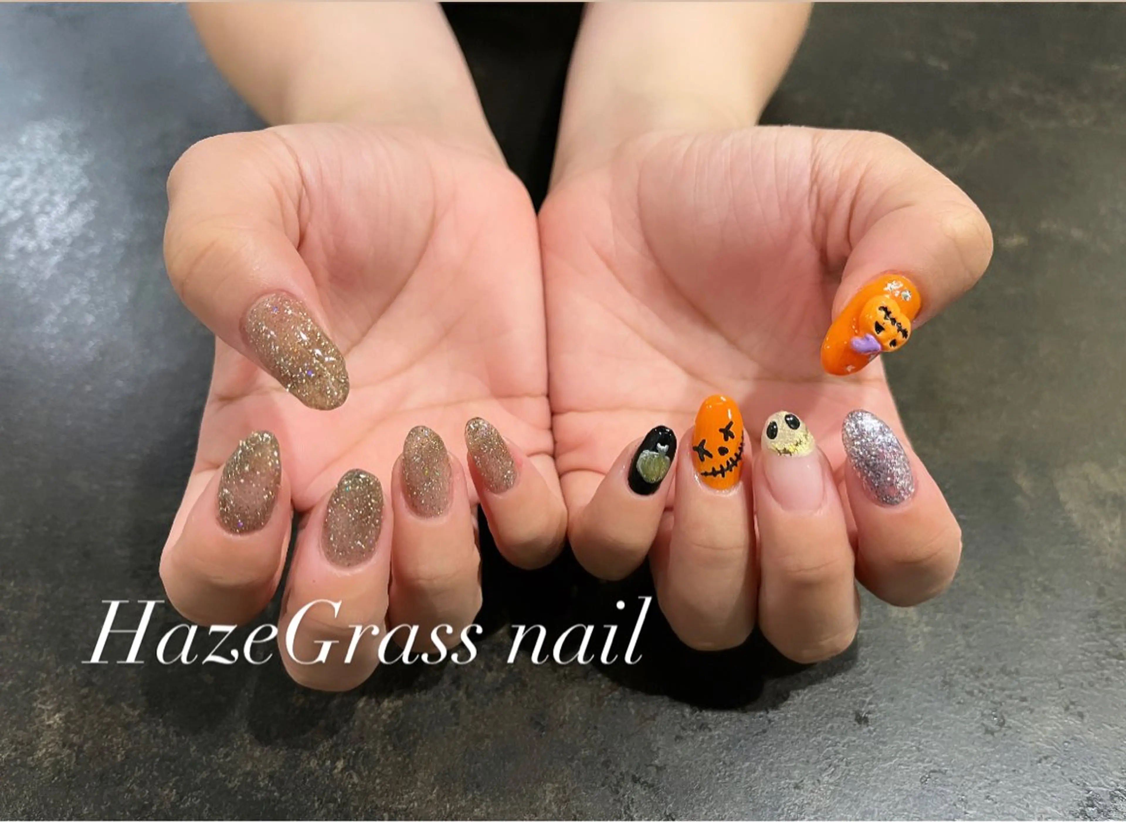 セミロング ハロウィン HazeGrass NAILのネイルデザイン