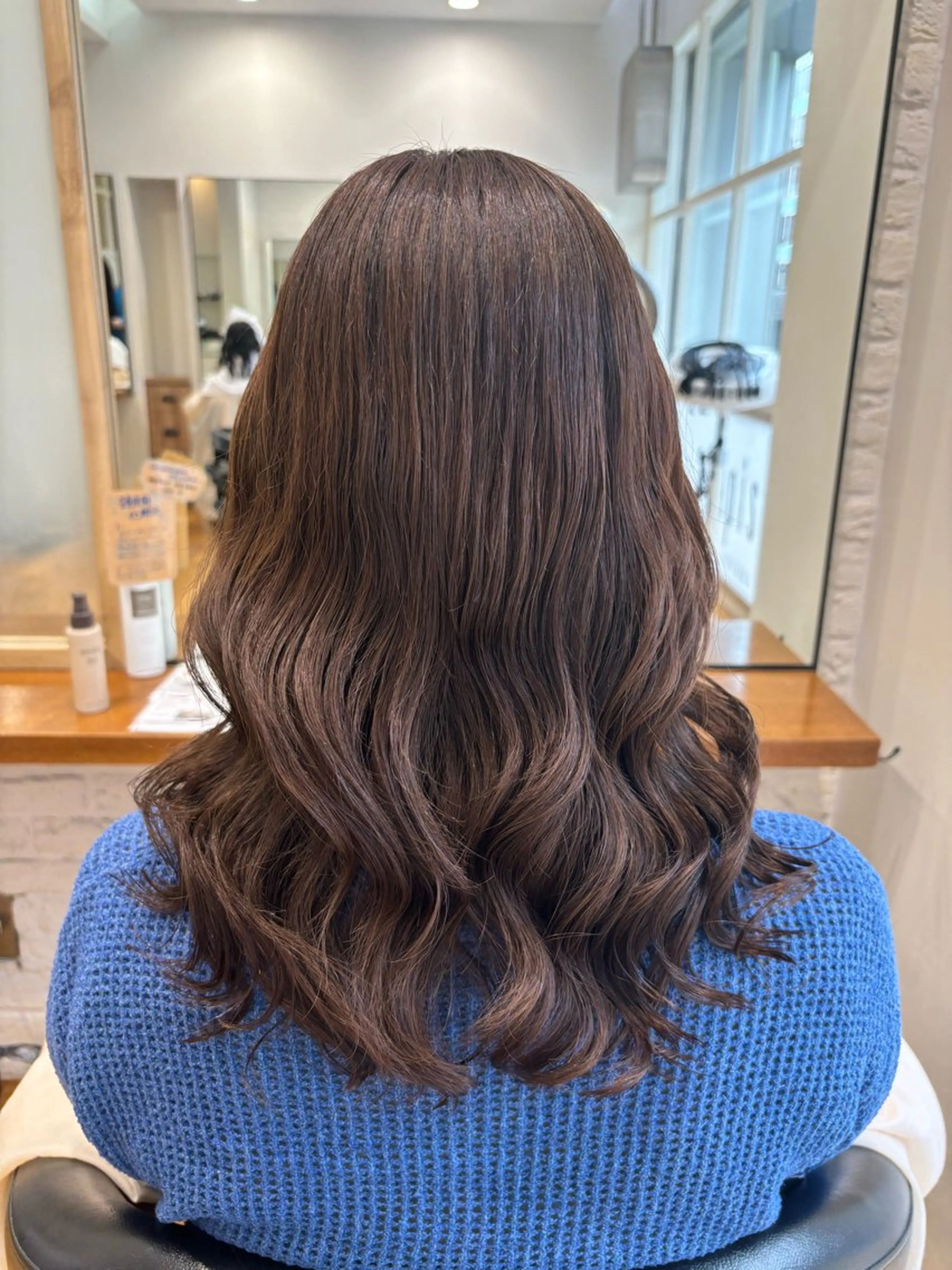 セミロング カット パーマ コテ巻き風パーマ🫧 麻尋のヘアスタイル