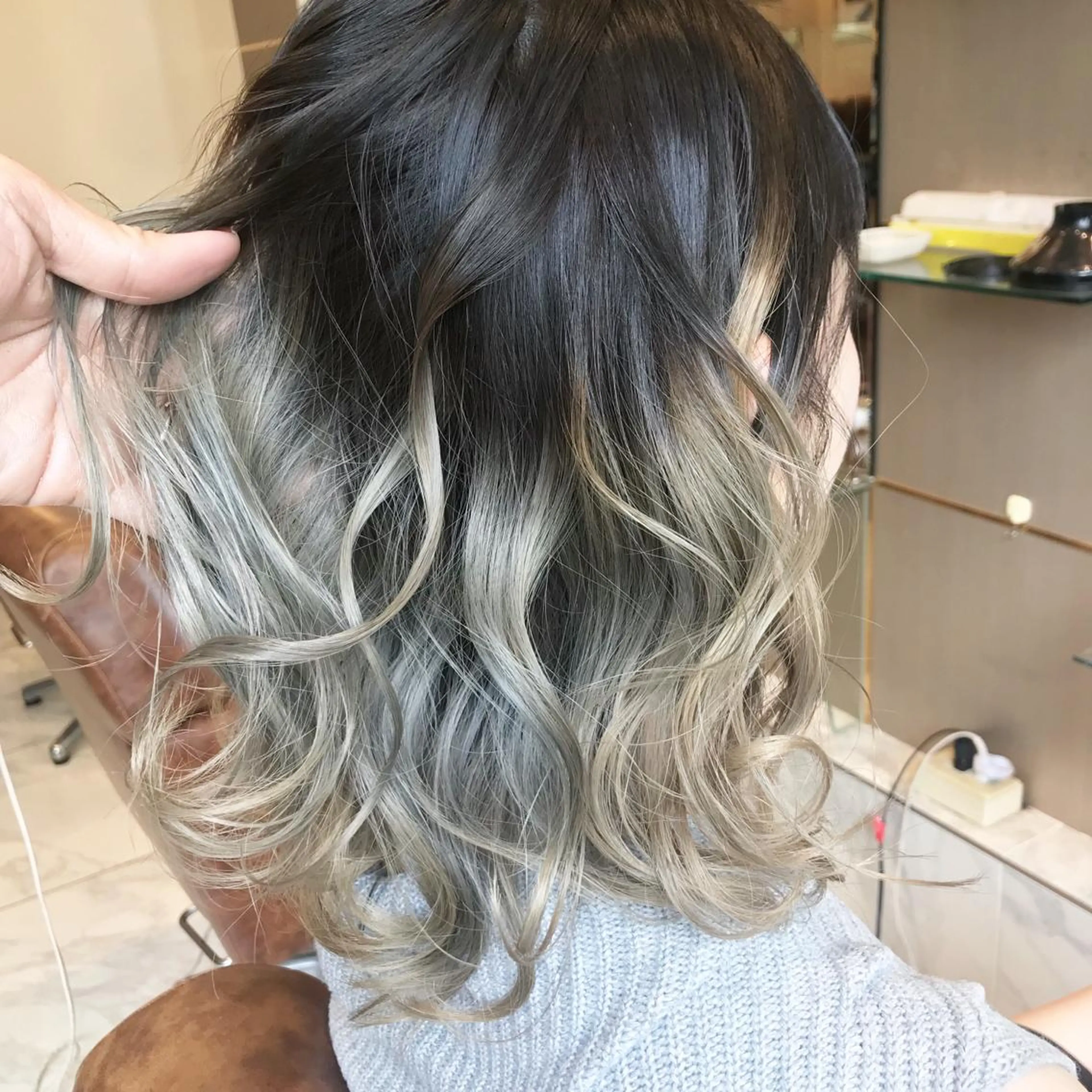 ミディアム カラー パーマ 外国人風カラー カット ヘアカラー トリートメント 🫧代表/新宿駅近/ 限定価格🫧田辺貴裕のヘアスタイル