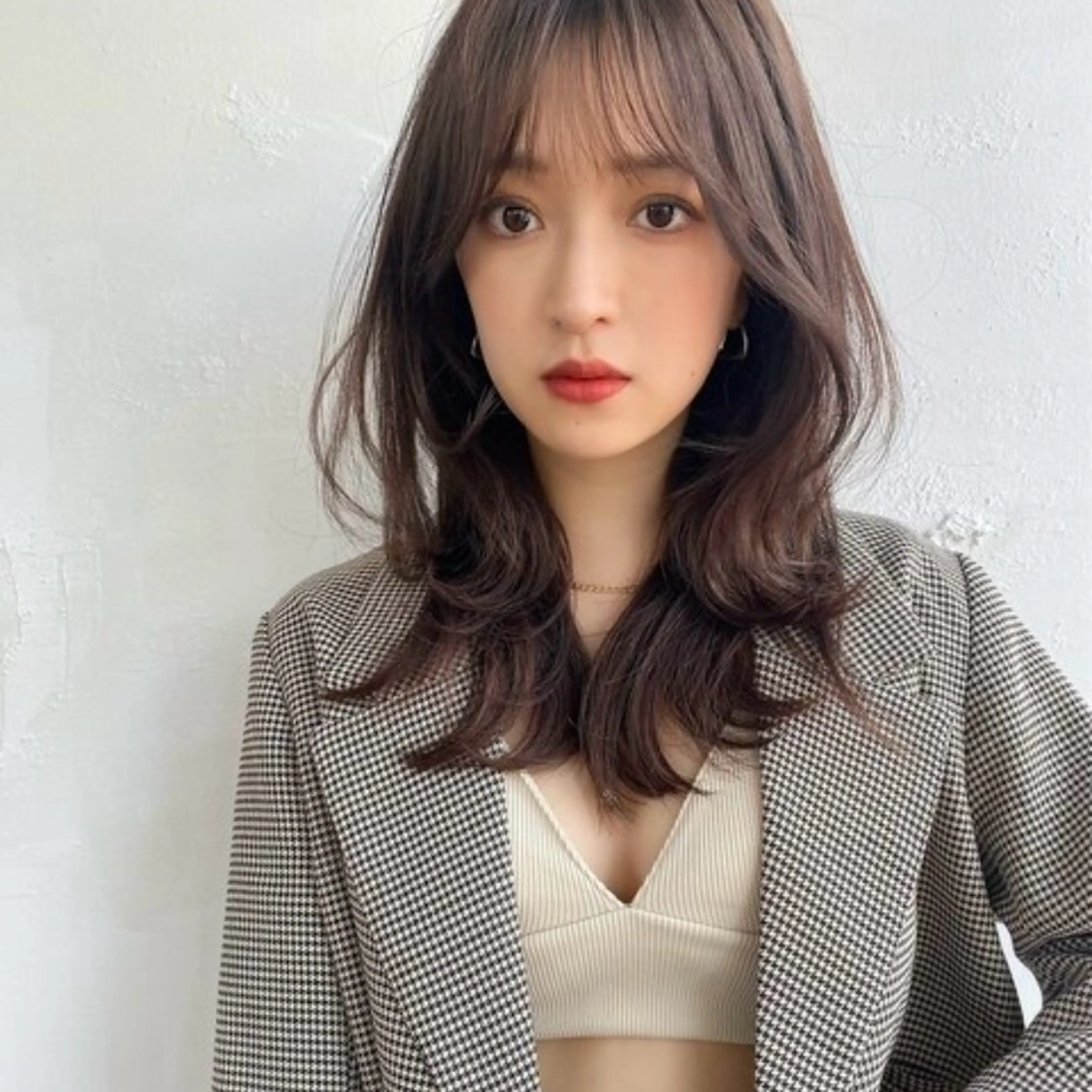 ロング カラー ピンクカラー くびれヘア 韓国風ヘア レイヤーカット シースルーバング カット ヘアカラー トリートメント 🥣 hashi 🛋️のヘアスタイル