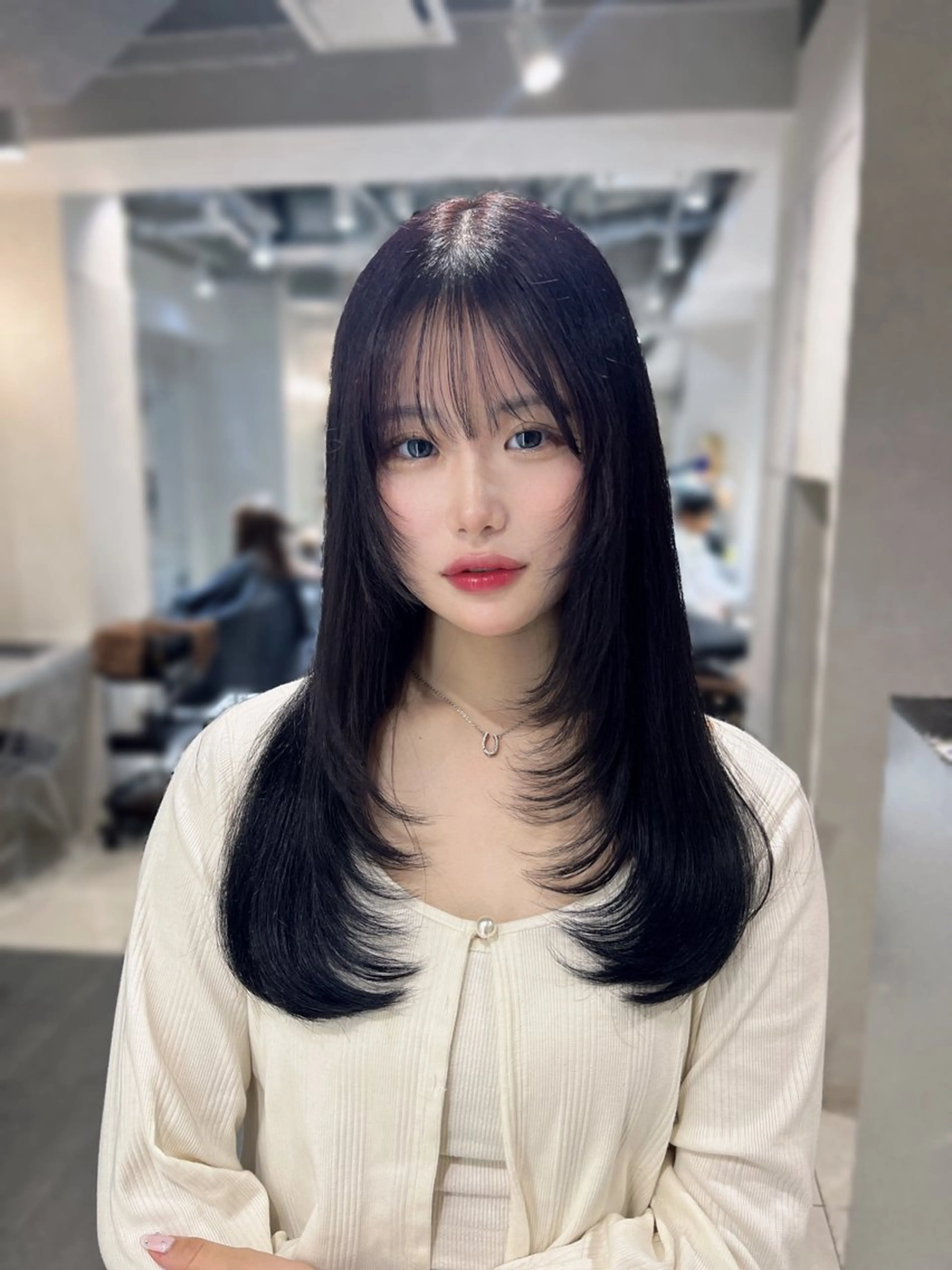 ロング 顔まわりレイヤー レイヤーカット MITSUKI🤍 モテ髪×韓国レイヤーのヘアスタイル