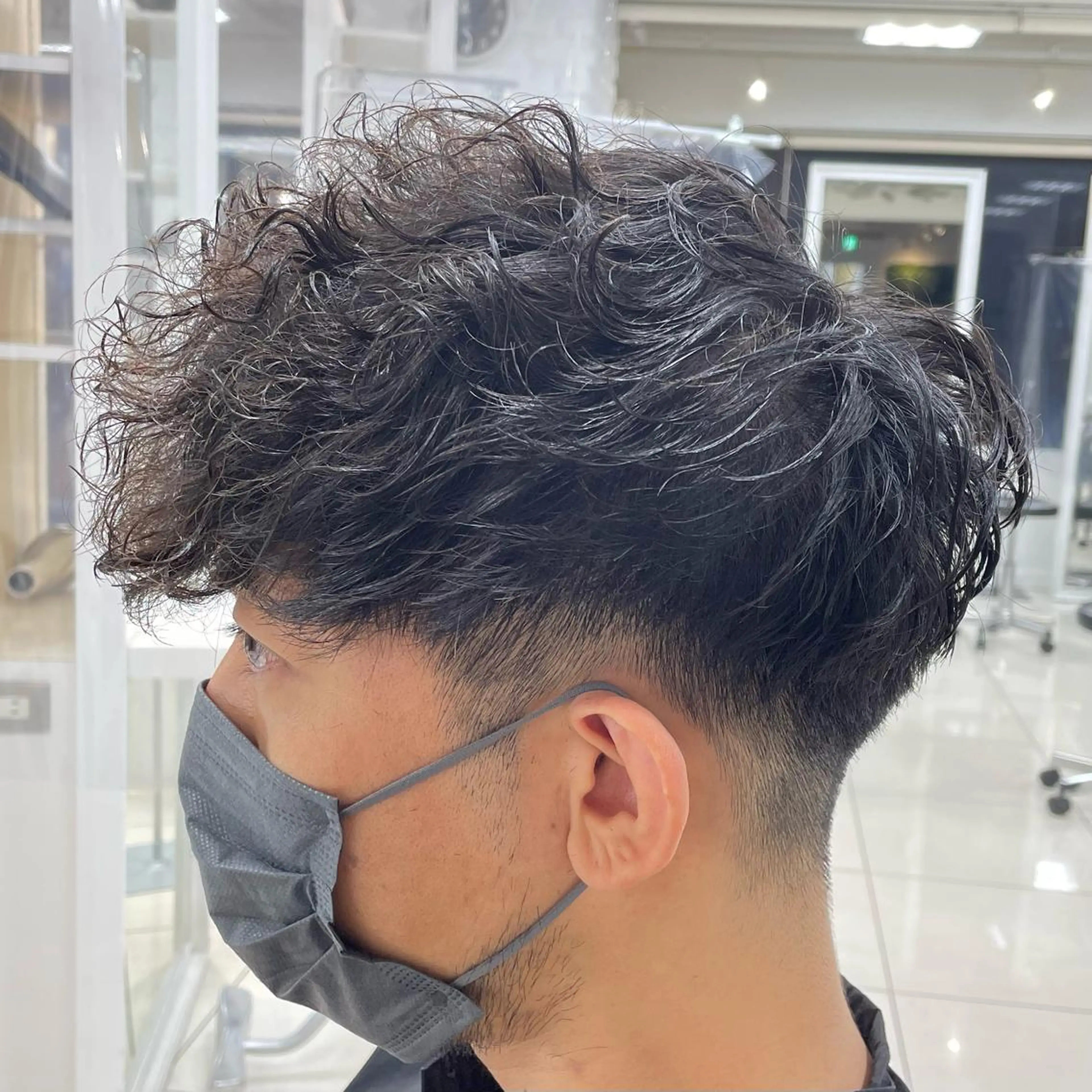 ショート カット パーマ トリートメント フェザーパーマ職人 🪶ryosukeのヘアスタイル
