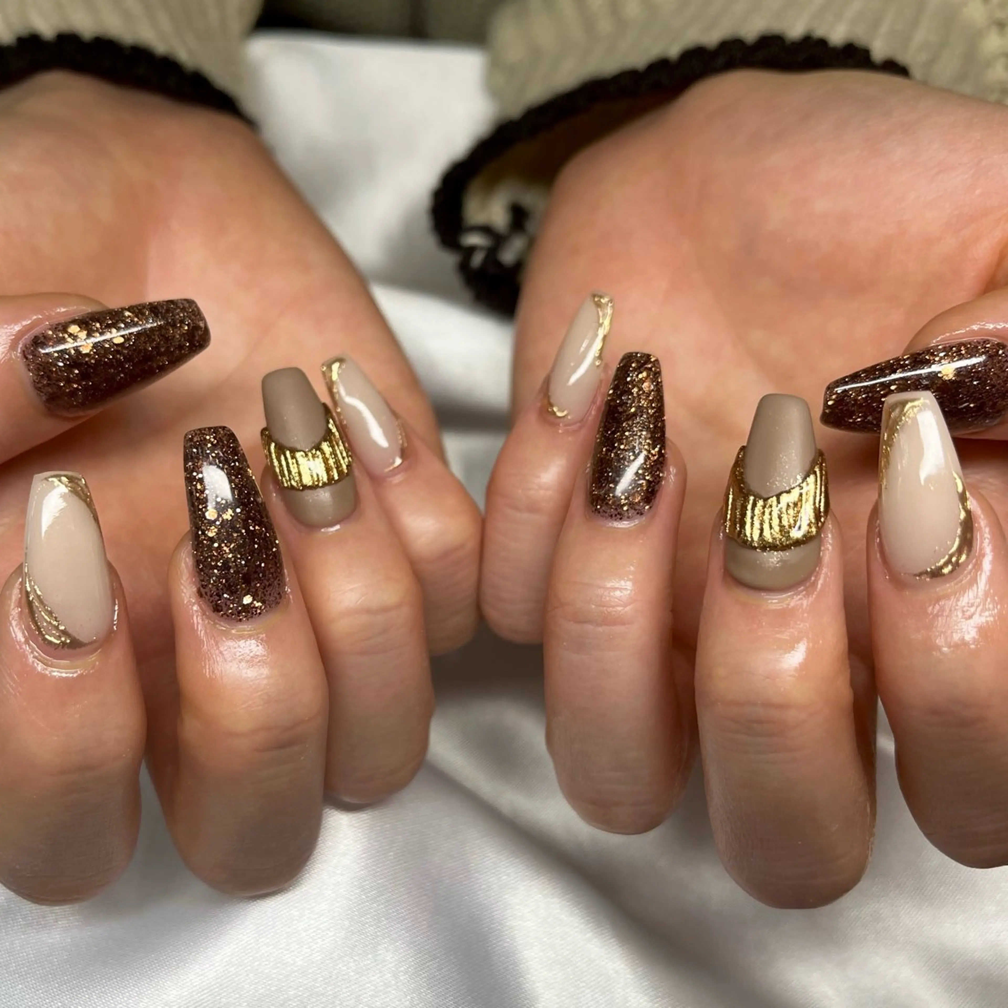 ネイル ハンドネイル . 未來のネイルデザイン