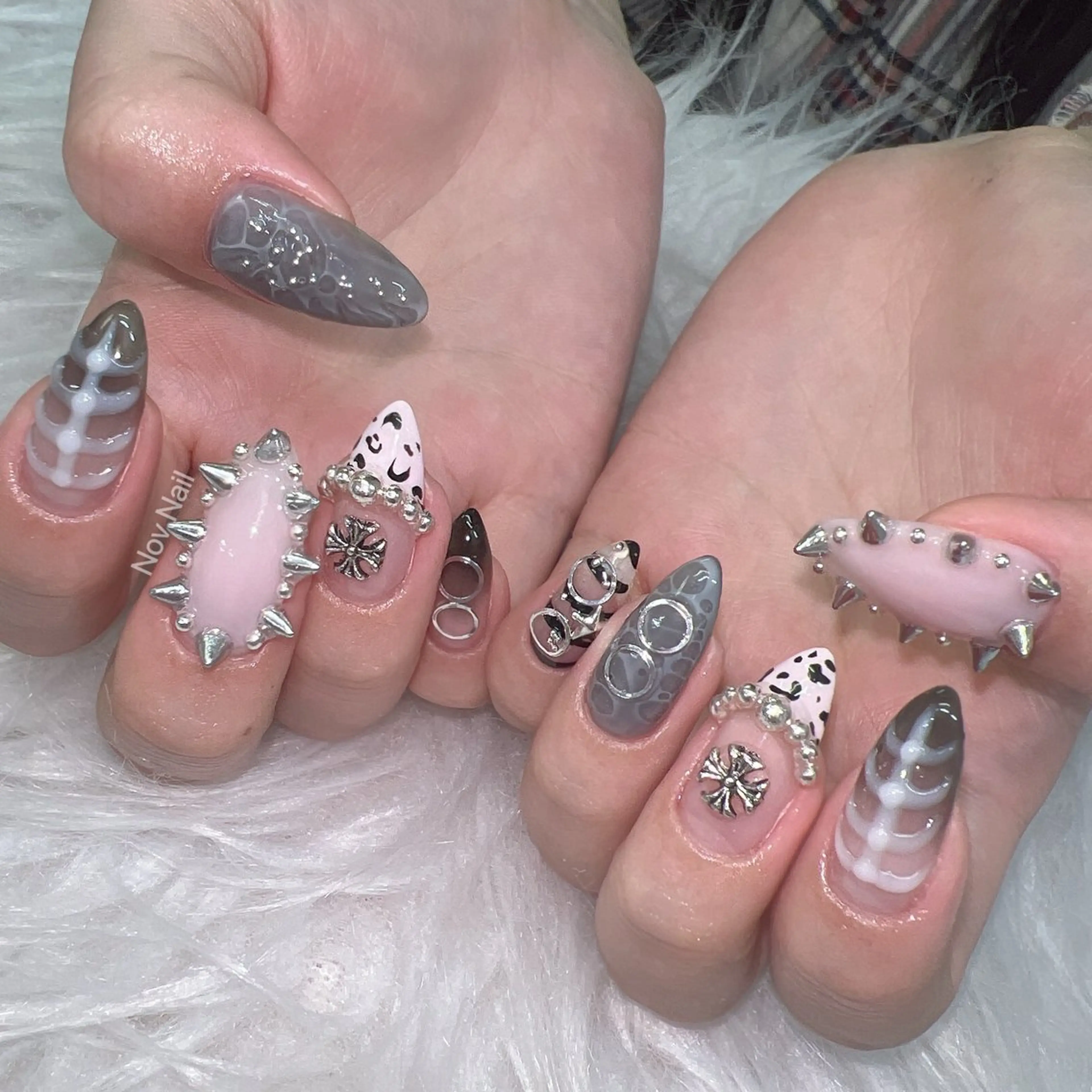 ネイル ハンドネイル ハンドケア Nov. ネイルサロンのネイルデザイン