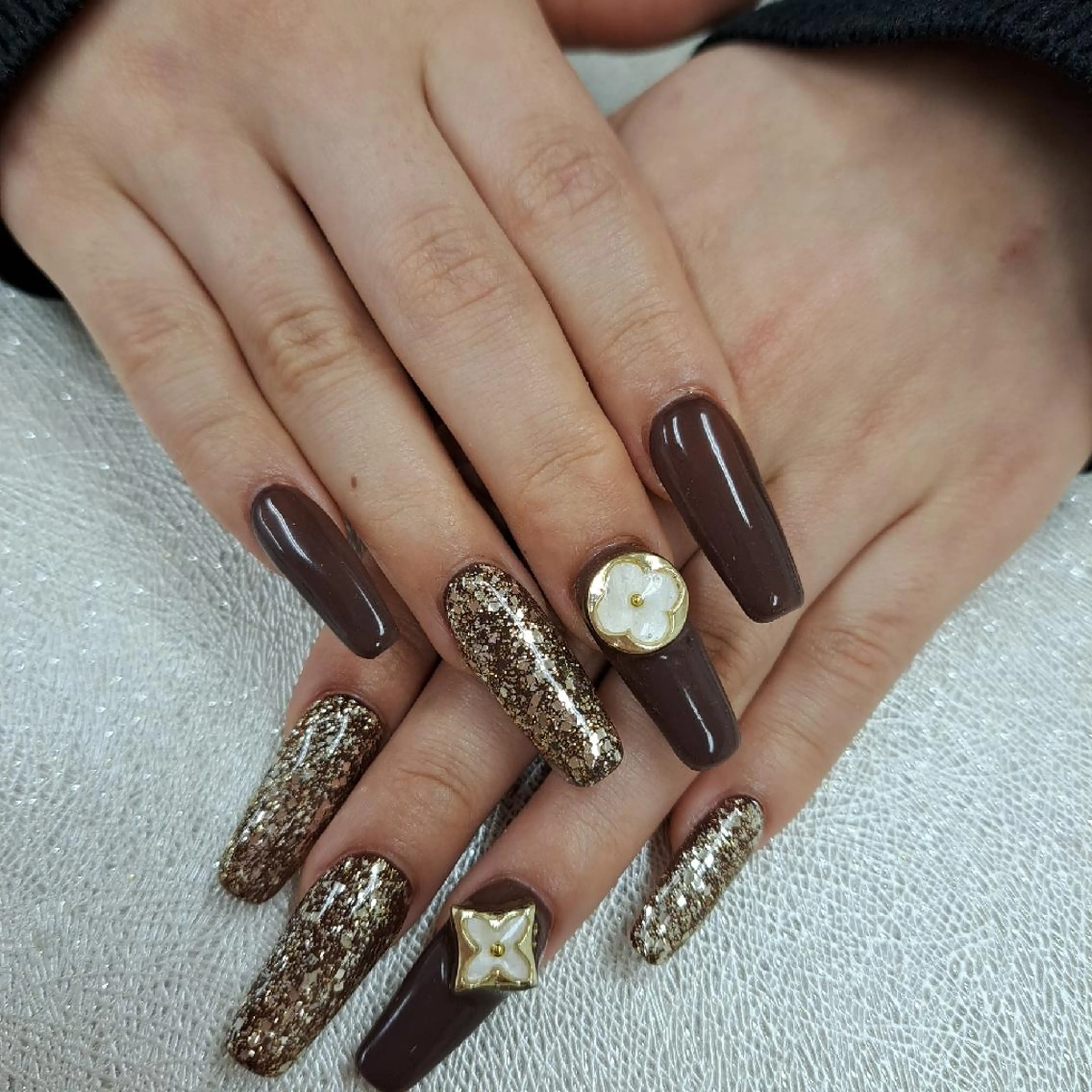 ネイル アートネイル ジェルネイル 持ち込み ニュアンスネイル パラジェル 河野ちえ (雑誌掲載サロン)のネイルデザイン