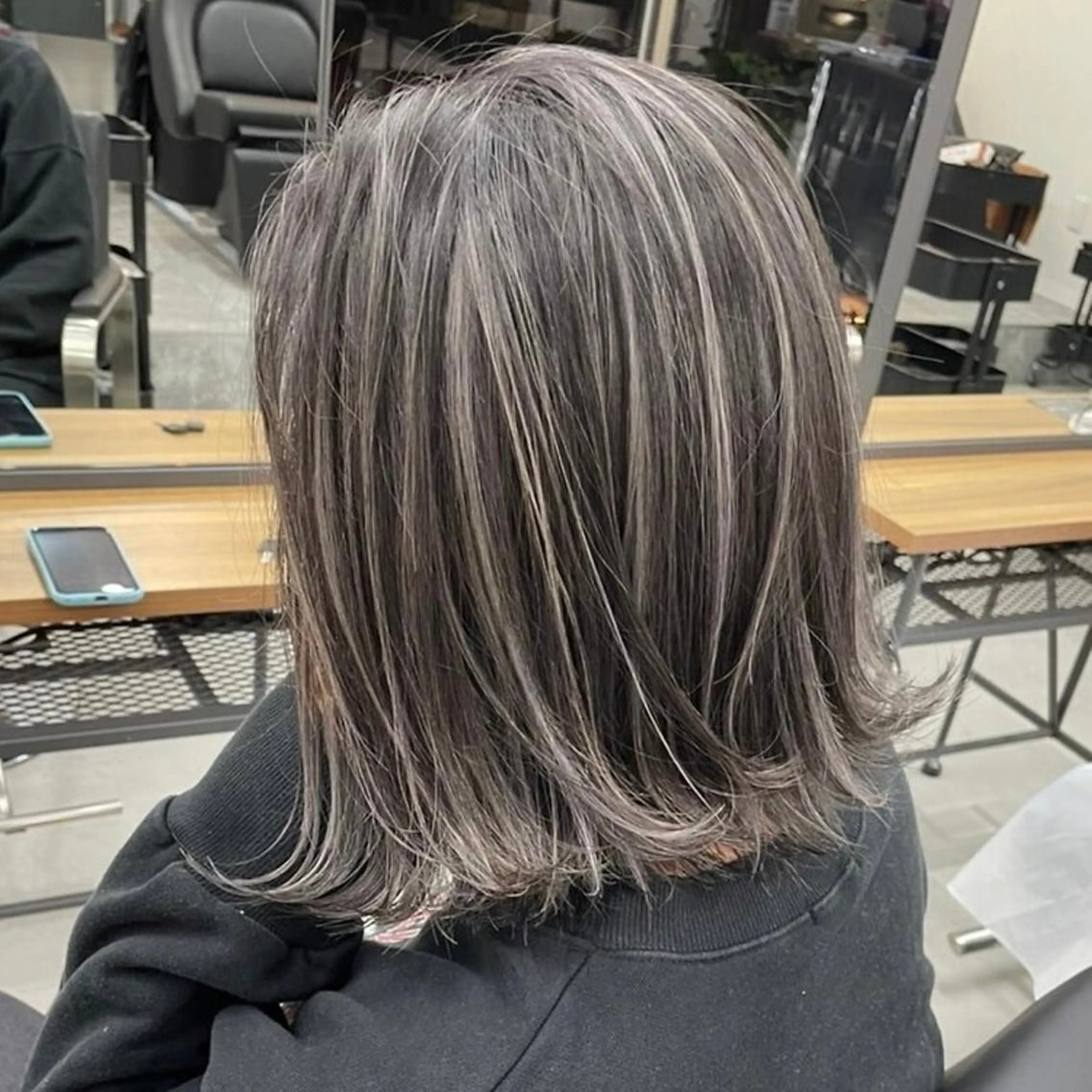 ショート 韓国風カラー ボブ 外国人風カラー ハイライト 髪質改善 メンズカット✂️ ¥2,200〜*土田のヘアスタイル